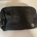 Lululemon everywhere belts bag 1L combo *** Black & Sakura pink ***