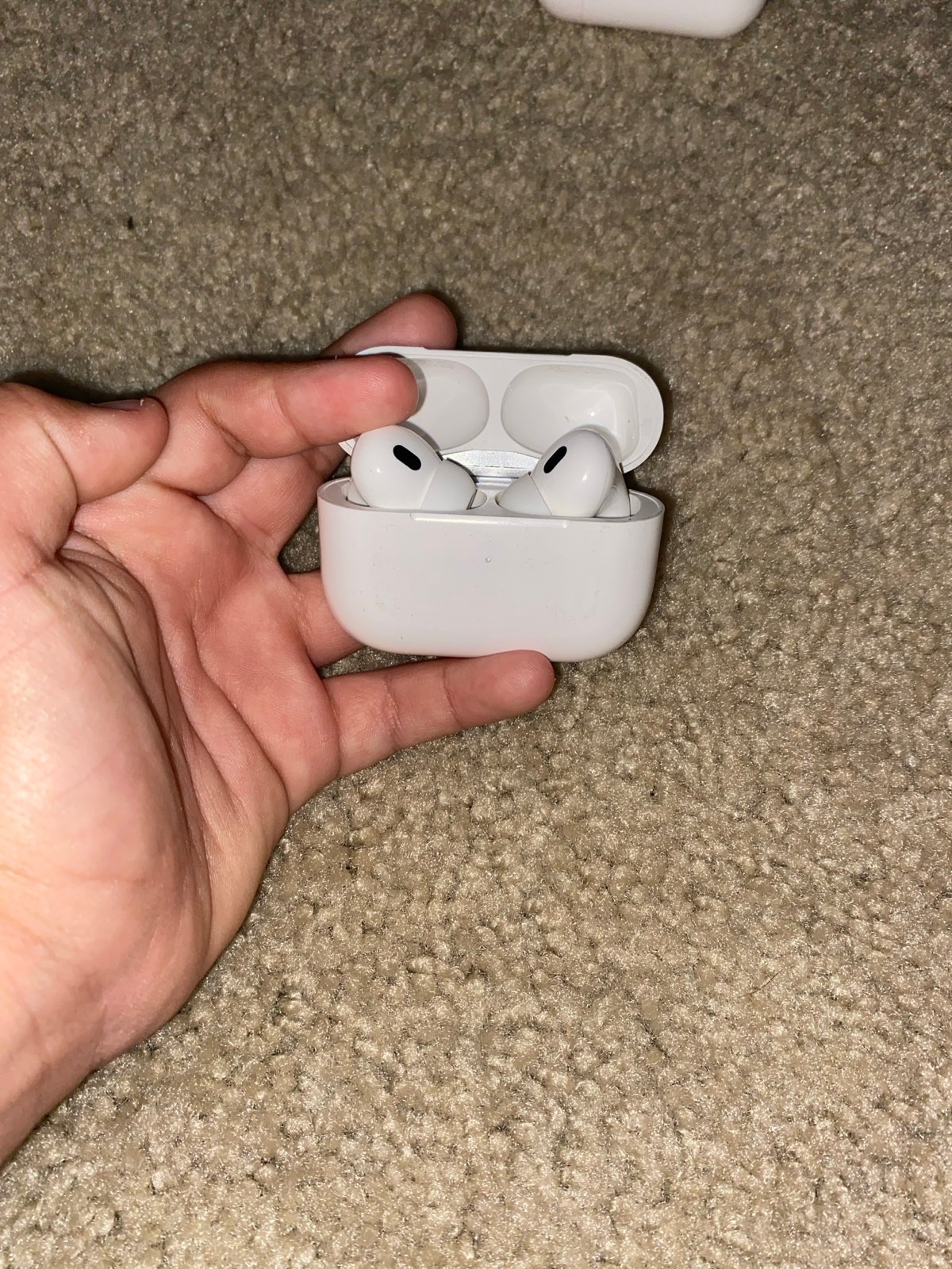 AirPods