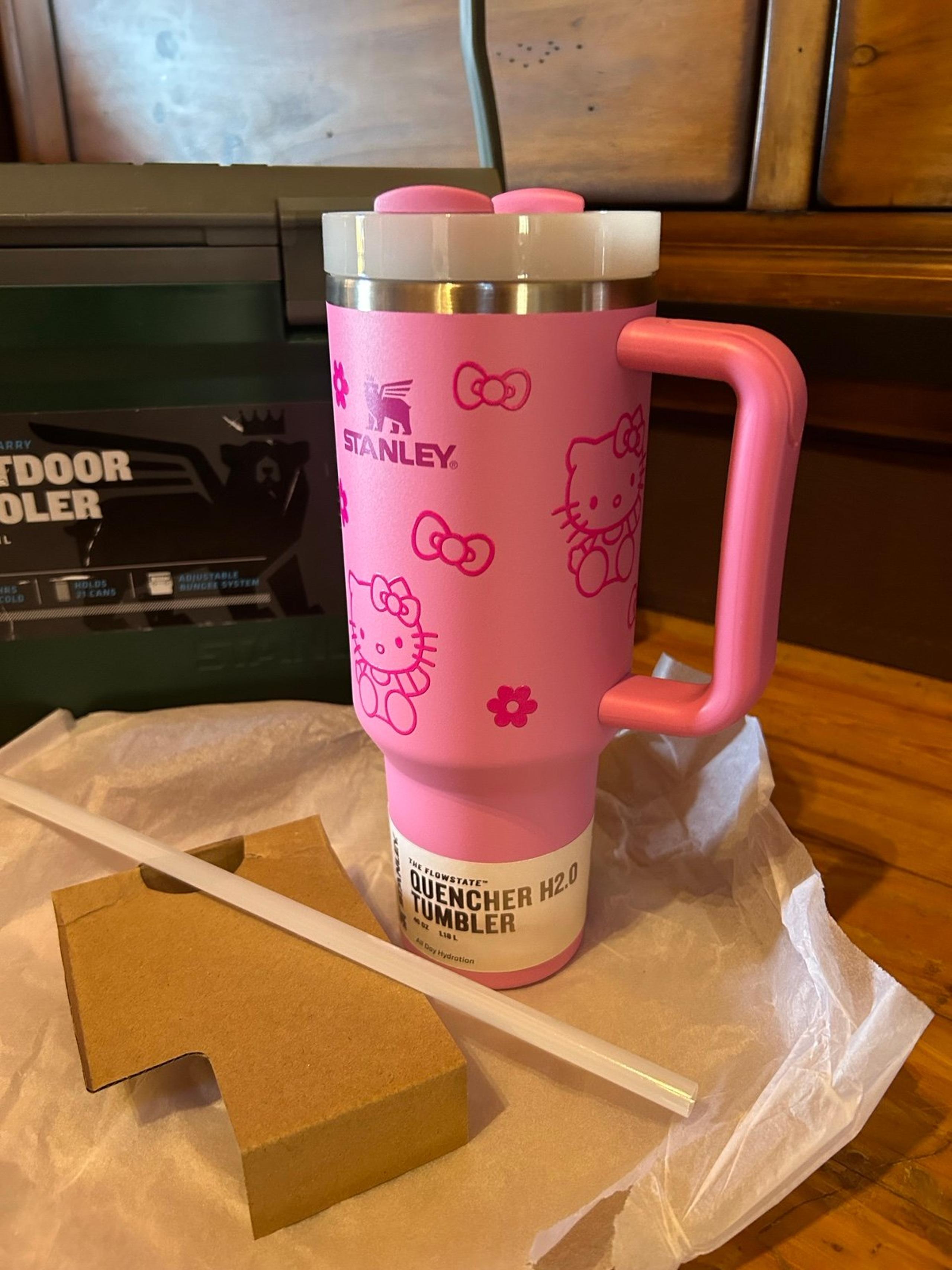Stanley Quencher H2.0 Tumbler with Handle and Straw 40oz Flowstate 3PositStanley