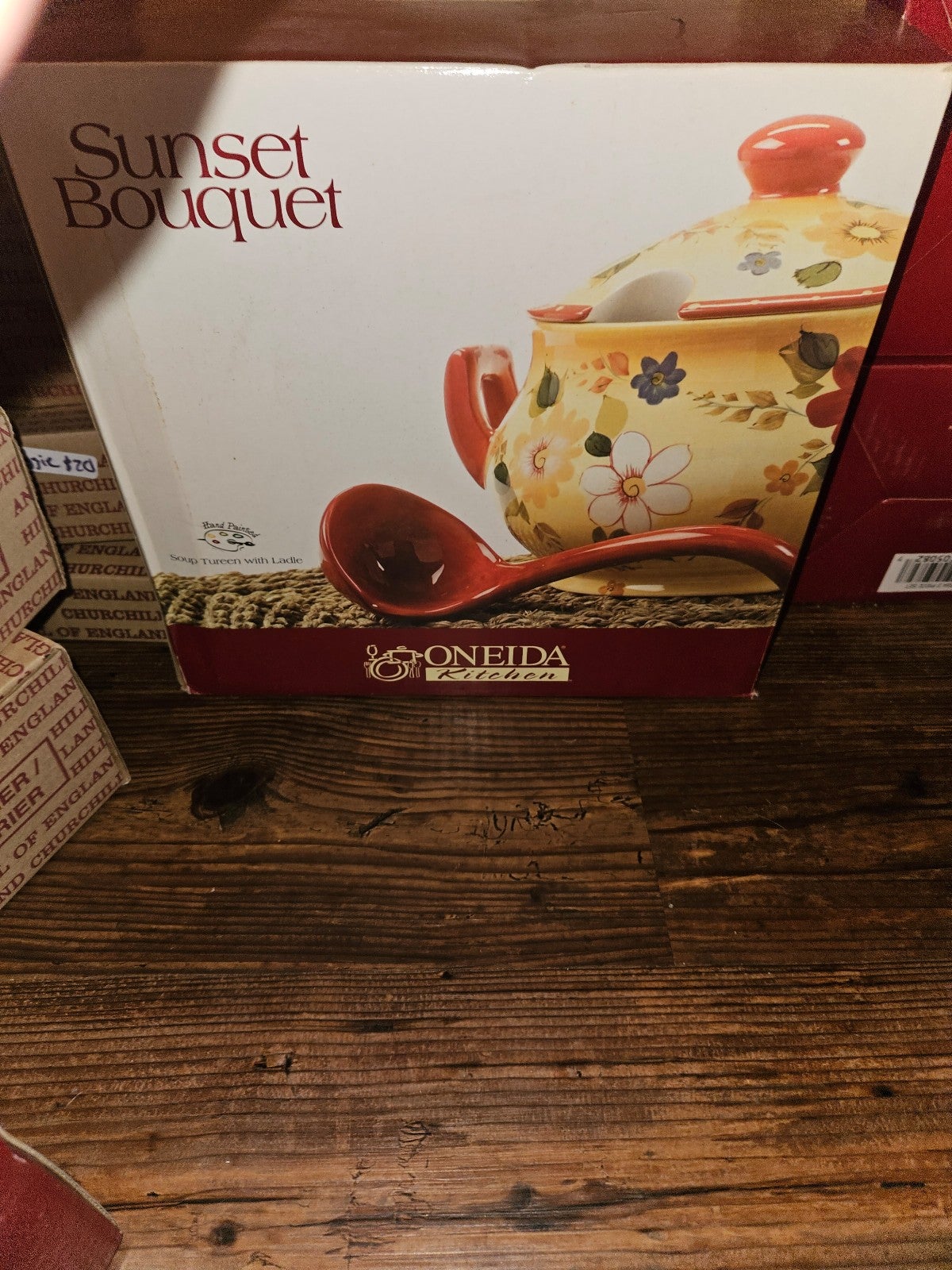 Oneida Sunset Bouquet Dinnerware Set for 8. Complete set, in box.