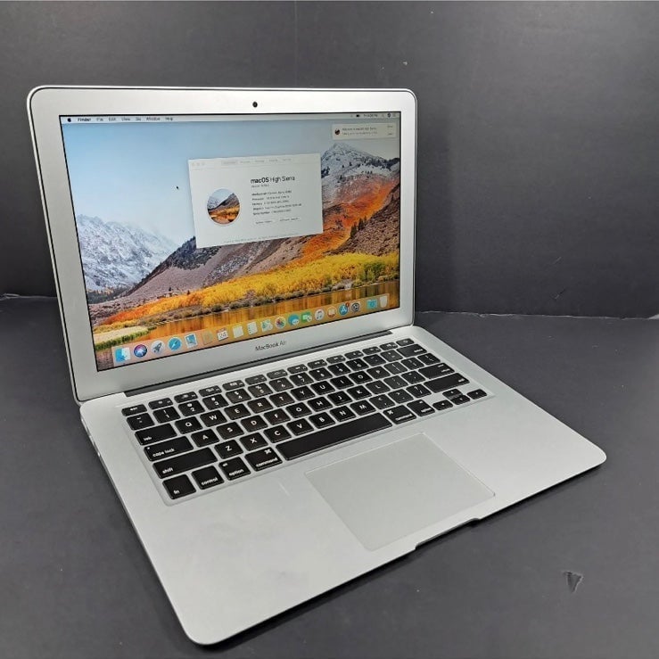 Apple MacBook Air 13.3 Laptop Core i5 1.6GHz - 4GB RAM - 256GB SSD