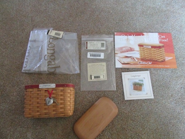 Longaberger 2004 Hostess Appreciation Basket set plus extras