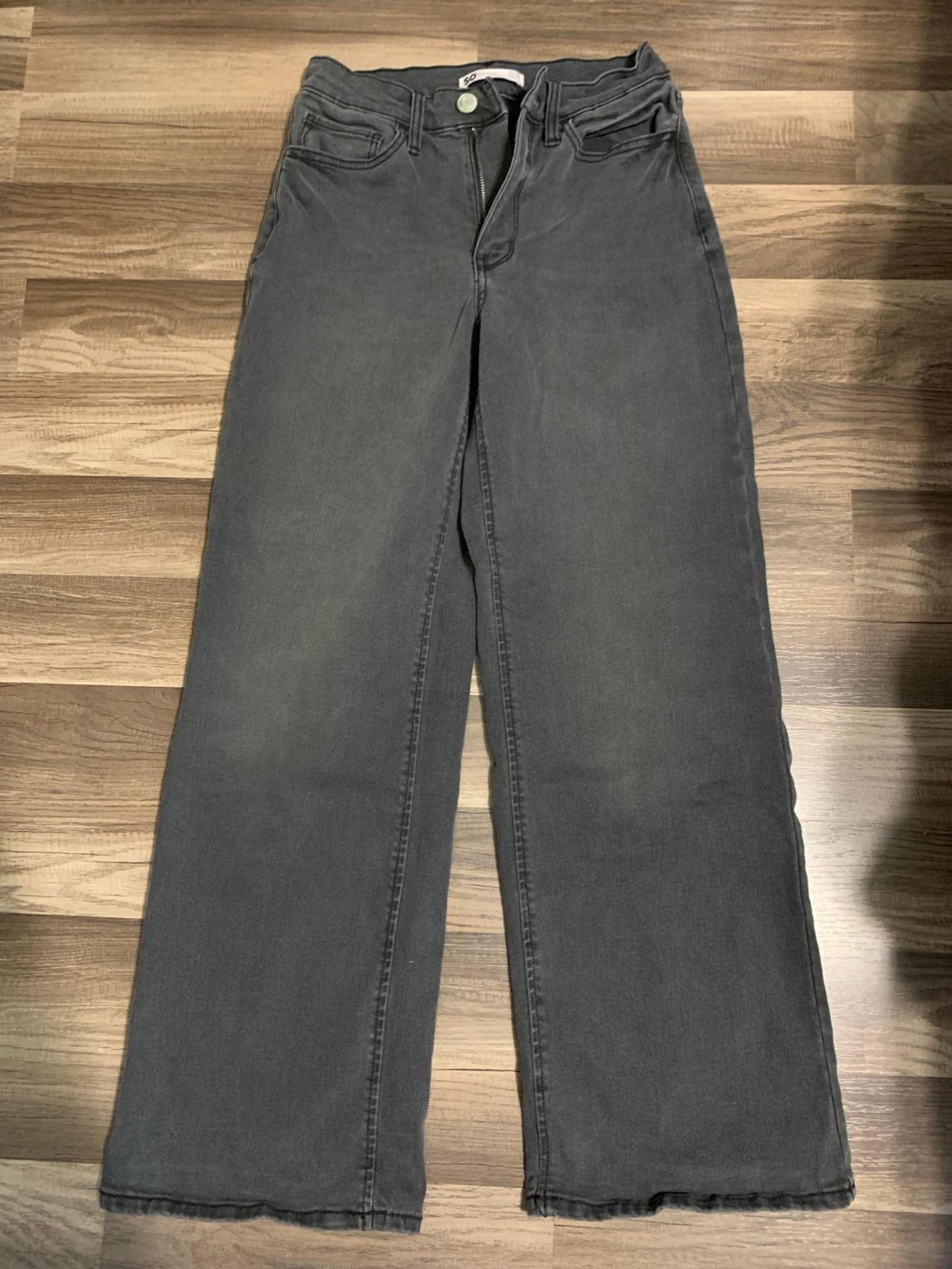 SO Jeans High Rise Wide Leg Size 5/27W Black/Gray