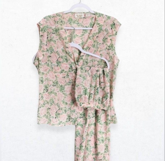 VINTAGE Victoria Secret Floral Print Pajama Set Women's Medium
