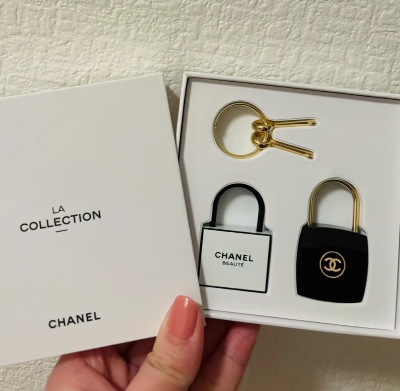 Valentine’s Day’s Gift Chanel Padlock Lock&key Set Vip Charm Keychain Limited
