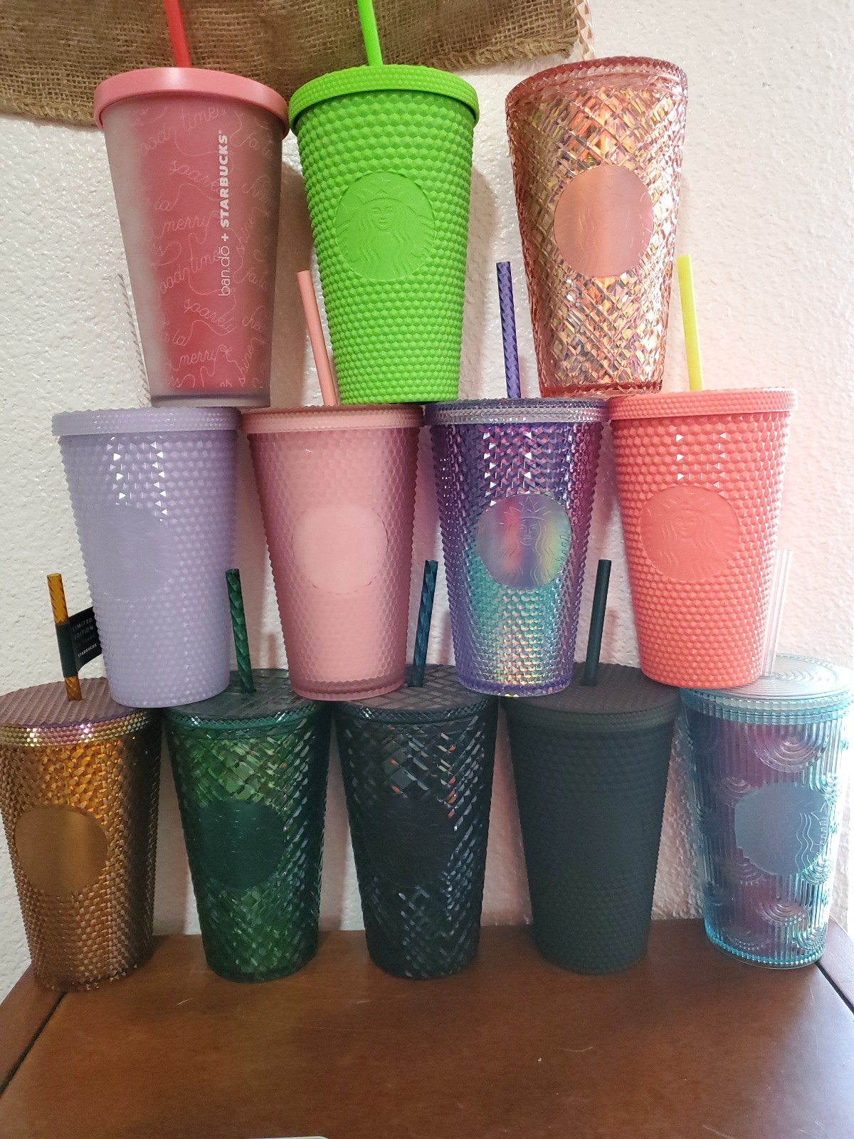 12 Starbucks Grande Cups