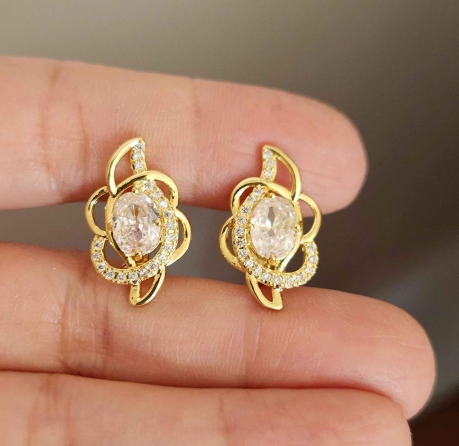 New 14K Gold Plated Oval Cut Diamond Hoop Flower Earrings for Women