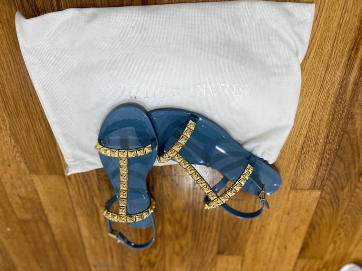 Blue/gold studded jelly sandals