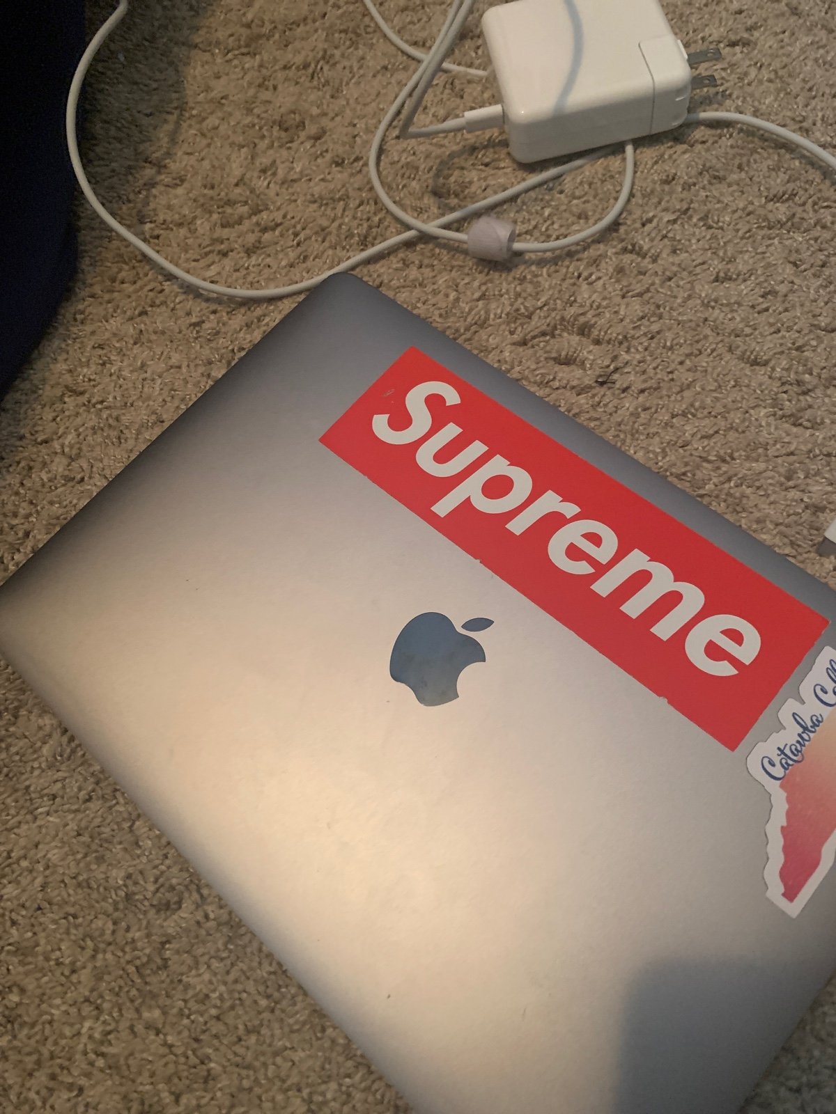 MacBook