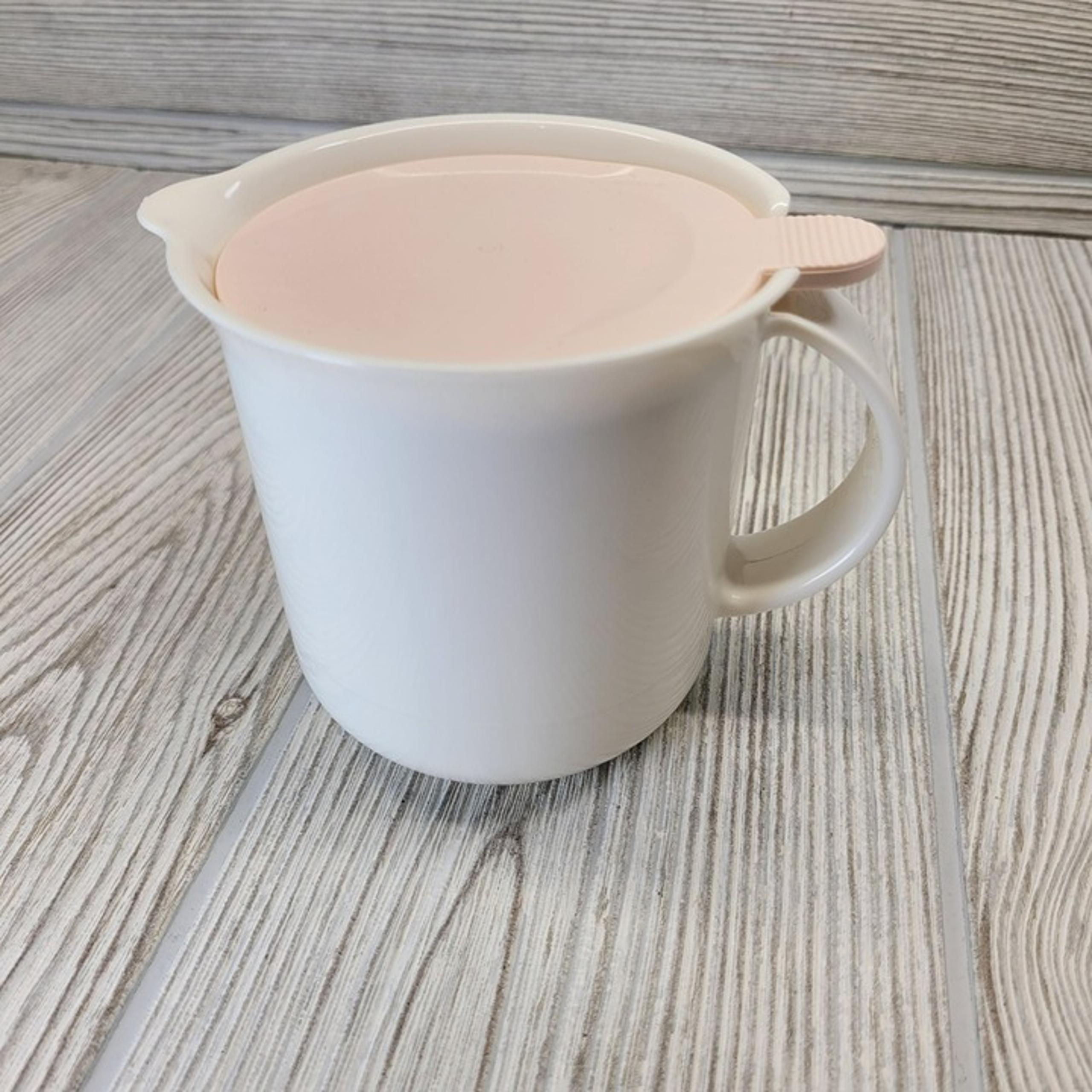 Tupperware 12 Oz Coffee Creamer 2309A White Cup Pale Pink Lid 2311A Container