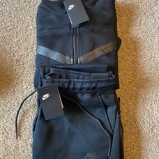Tech Fleece