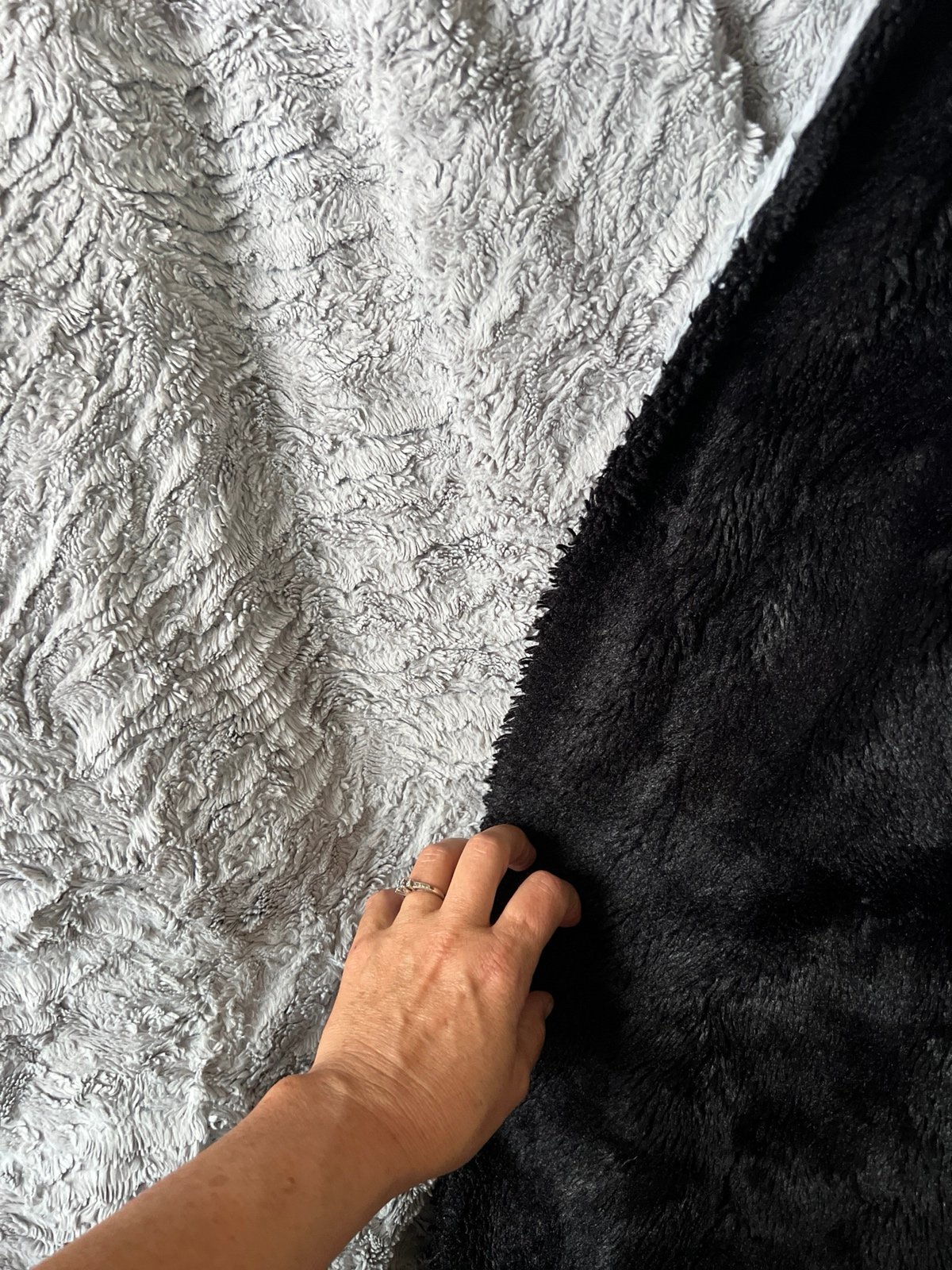 King size minky blanket black seal gray zebra 100 90 mega Apricity graphic XL