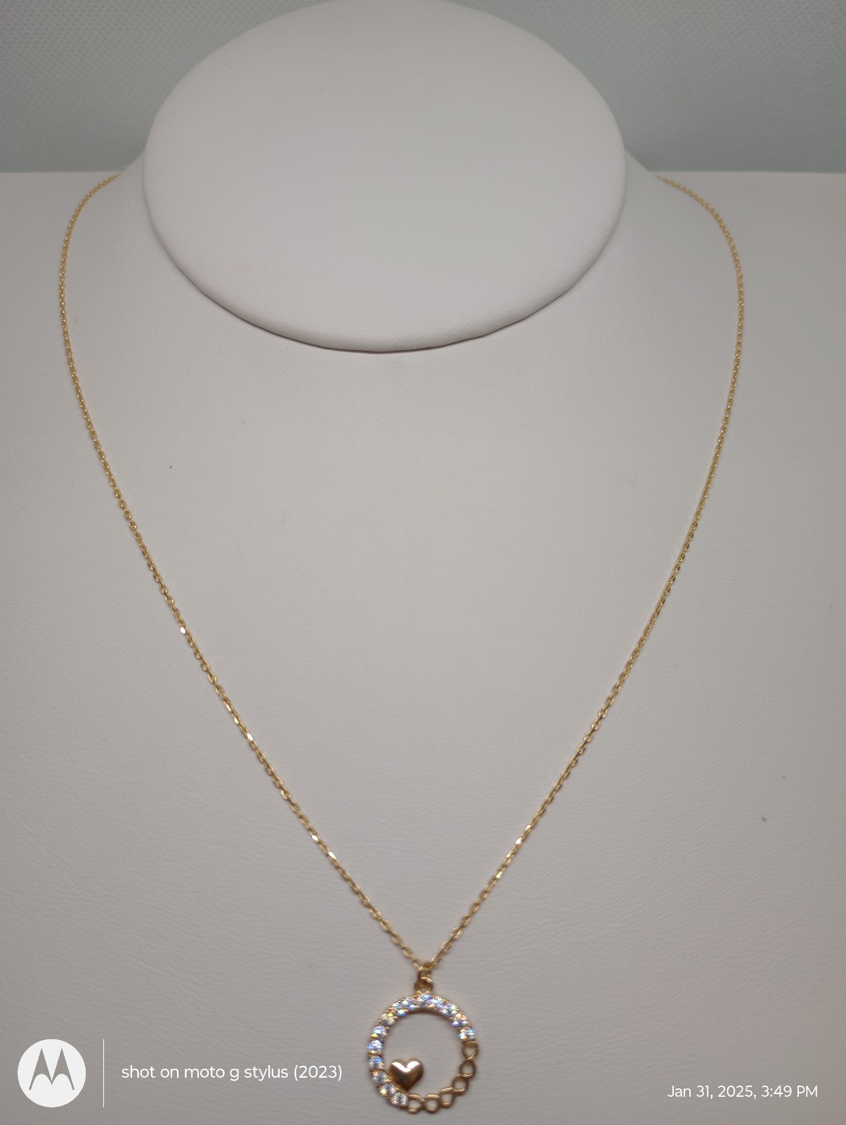 Beautiful 14k solid Gold.