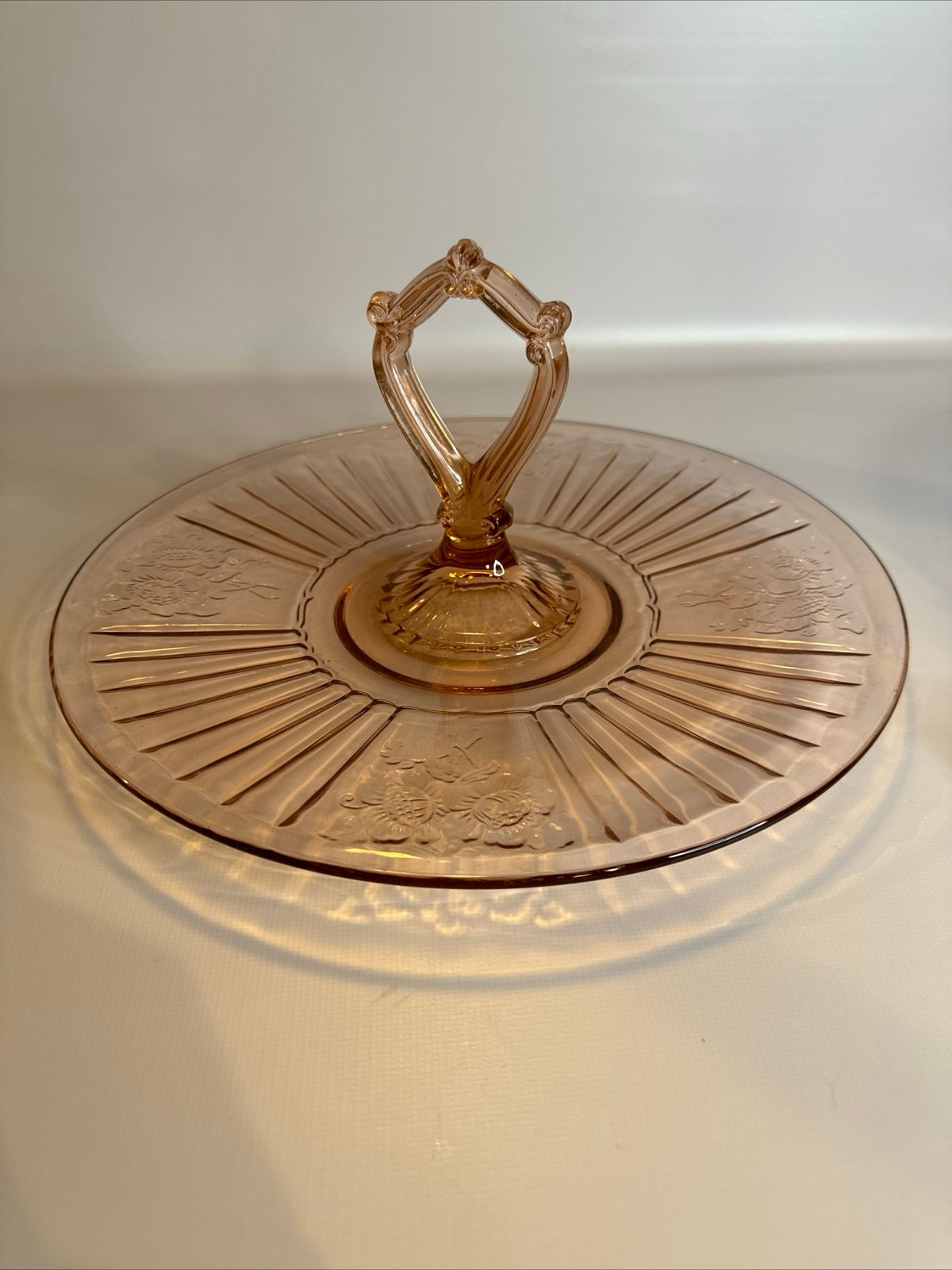 1930s Hocking Pink Depression Glass Mayfair Open Rose Pattern 11.5 d Center-Hand