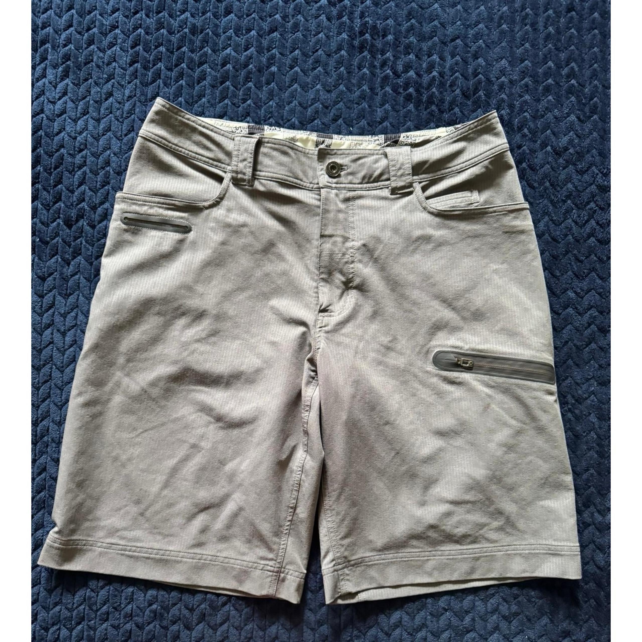 Lululemon Men's Athletica Cargo Gray Pocket Linerless Active Golf Shorts 36