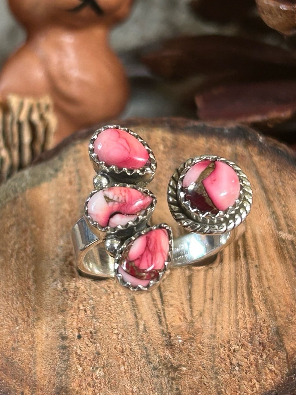 925 Sterling Spiny oyster adj size 8 ring