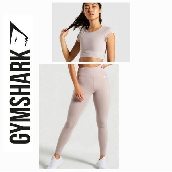 Gymshark Dreamy Matching Set Cap Sleeve Crop Top & High Rise Leggings in Mauve S