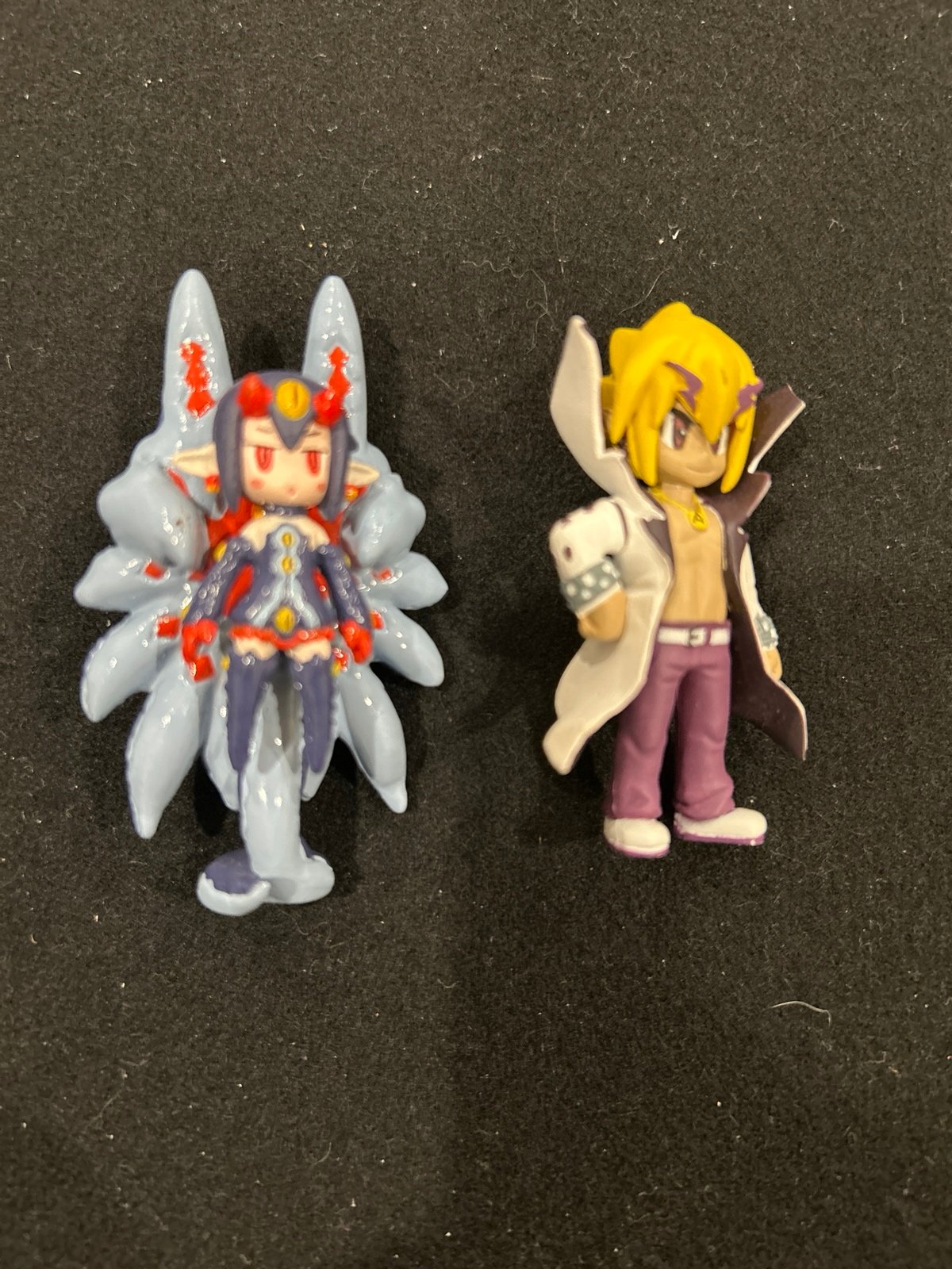 Axel disgaea and desco disgaea mini action figure lot