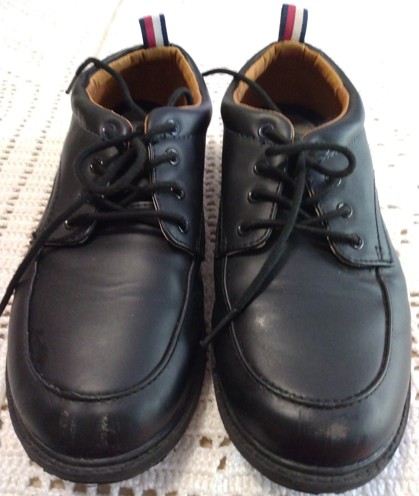 Sale - Tommy Hilfiger Boys dress shoes size 4 - New Year's Savings Spectacular:£7