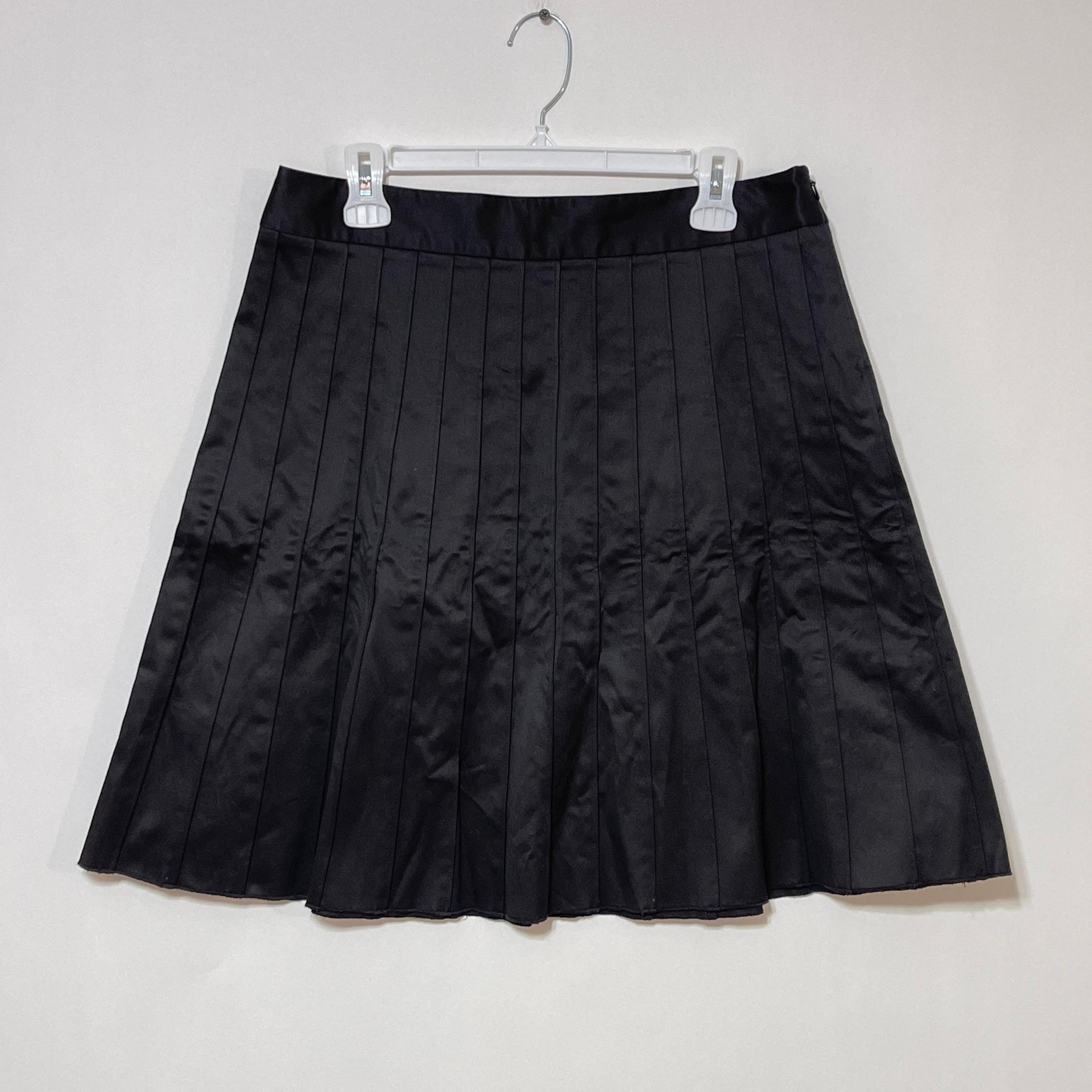 Club Monaco Black Pleated Skirt Womens Size 10 A-Line Knee Length School Girl