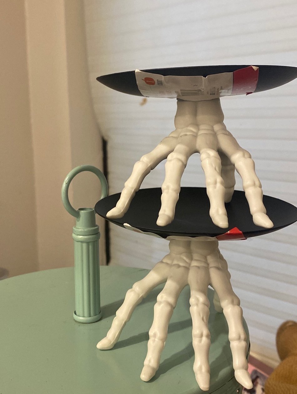 Spooky hand target Halloween