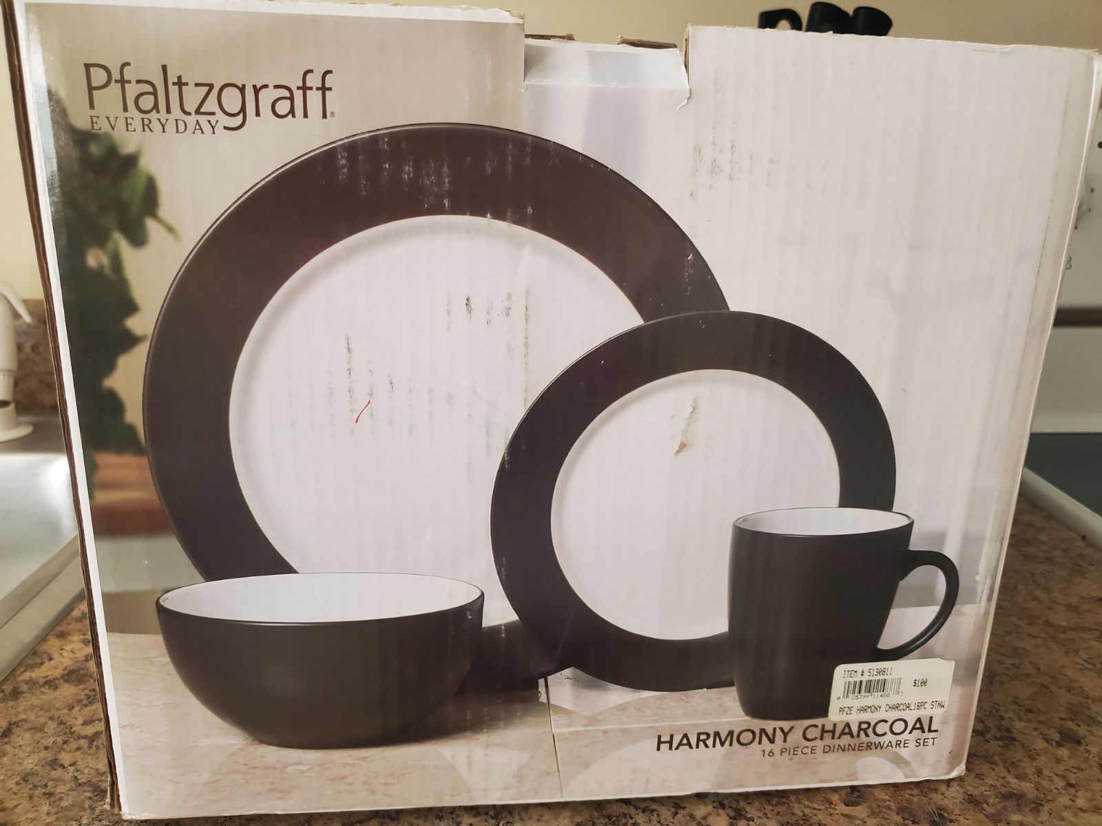 dinnerware set