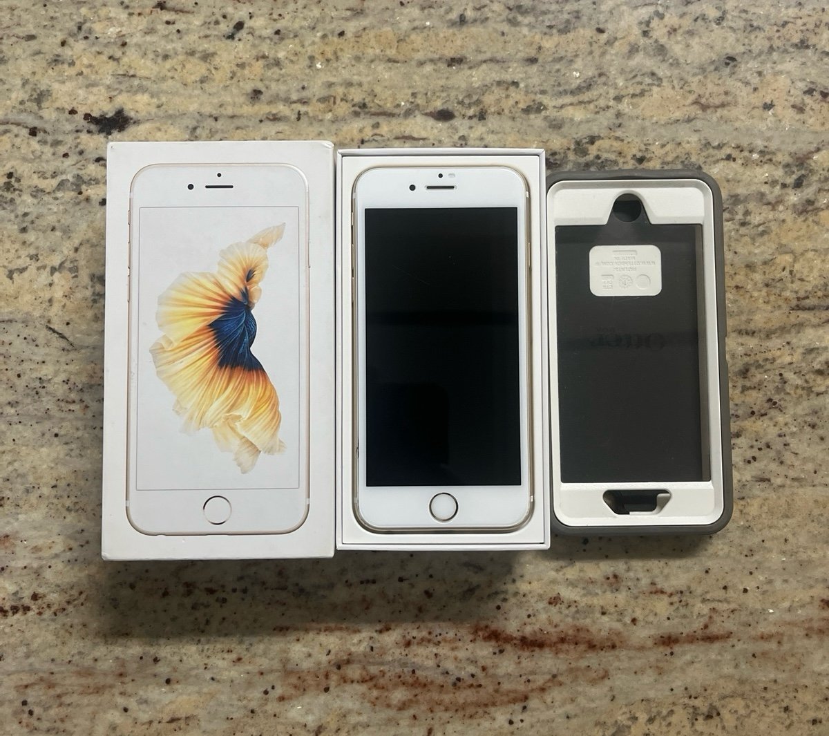 iPhone 6s 64gb works perfectly comes with Otter box earbuds, AirPod( left ear)