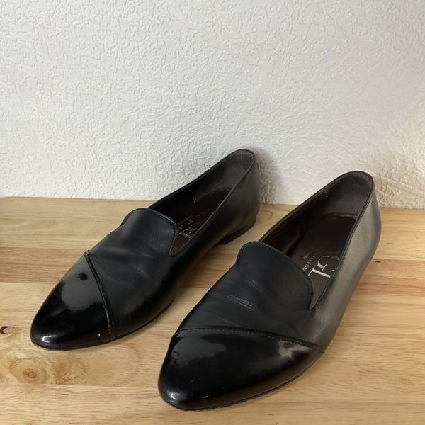 AGL Italy Women's Pointed Venetian Loafer Size 8,5 Black Leather Slip On Loafer