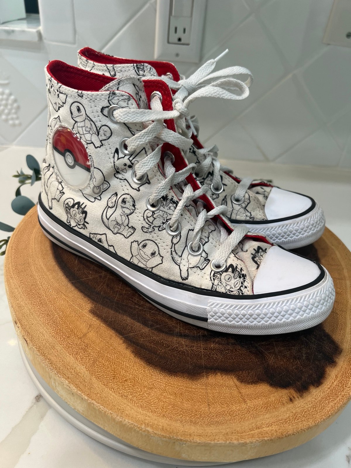 Converse Chuck Taylor All Star High x Pokemon Poke Ball 2021z woman’s size 6.5.