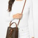 ♡NWT Michael Kors Suri Logo Bucket Crossbody♡
