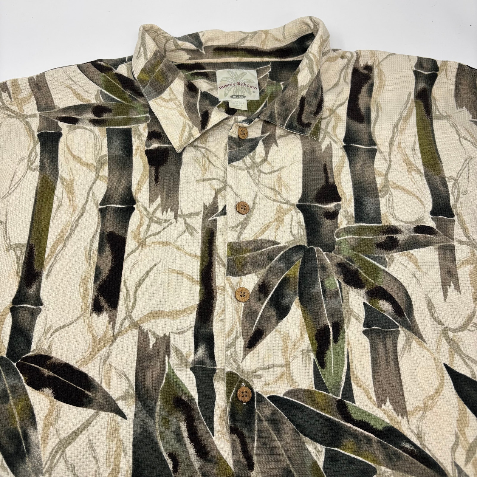 Tommy Bahama 2XL Beige Green Bamboo Hawaiian 100% Silk Button Down Shirt