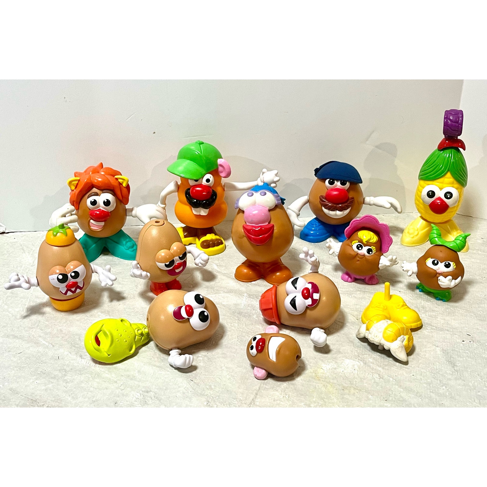 Mini & Small Mr. Potato head set 12 heads 43 accessories