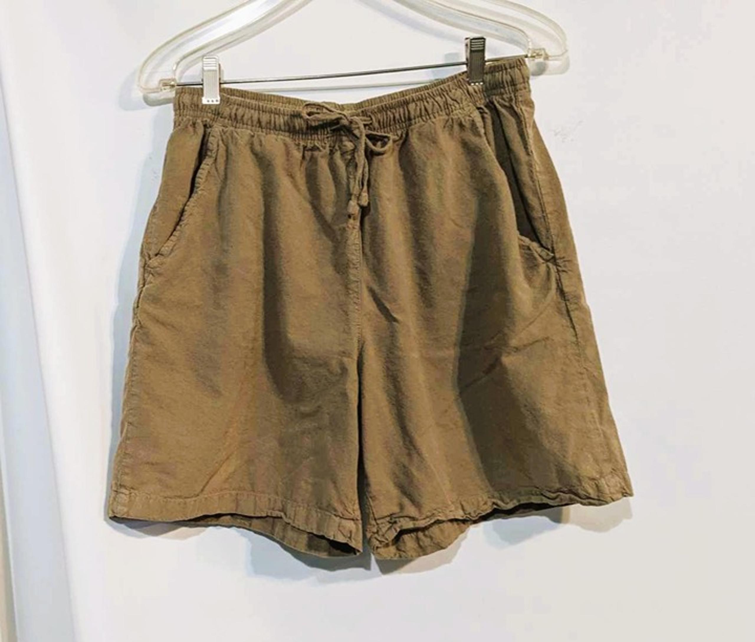 Erika Tan Wide Leg Shorts Women's size Medium