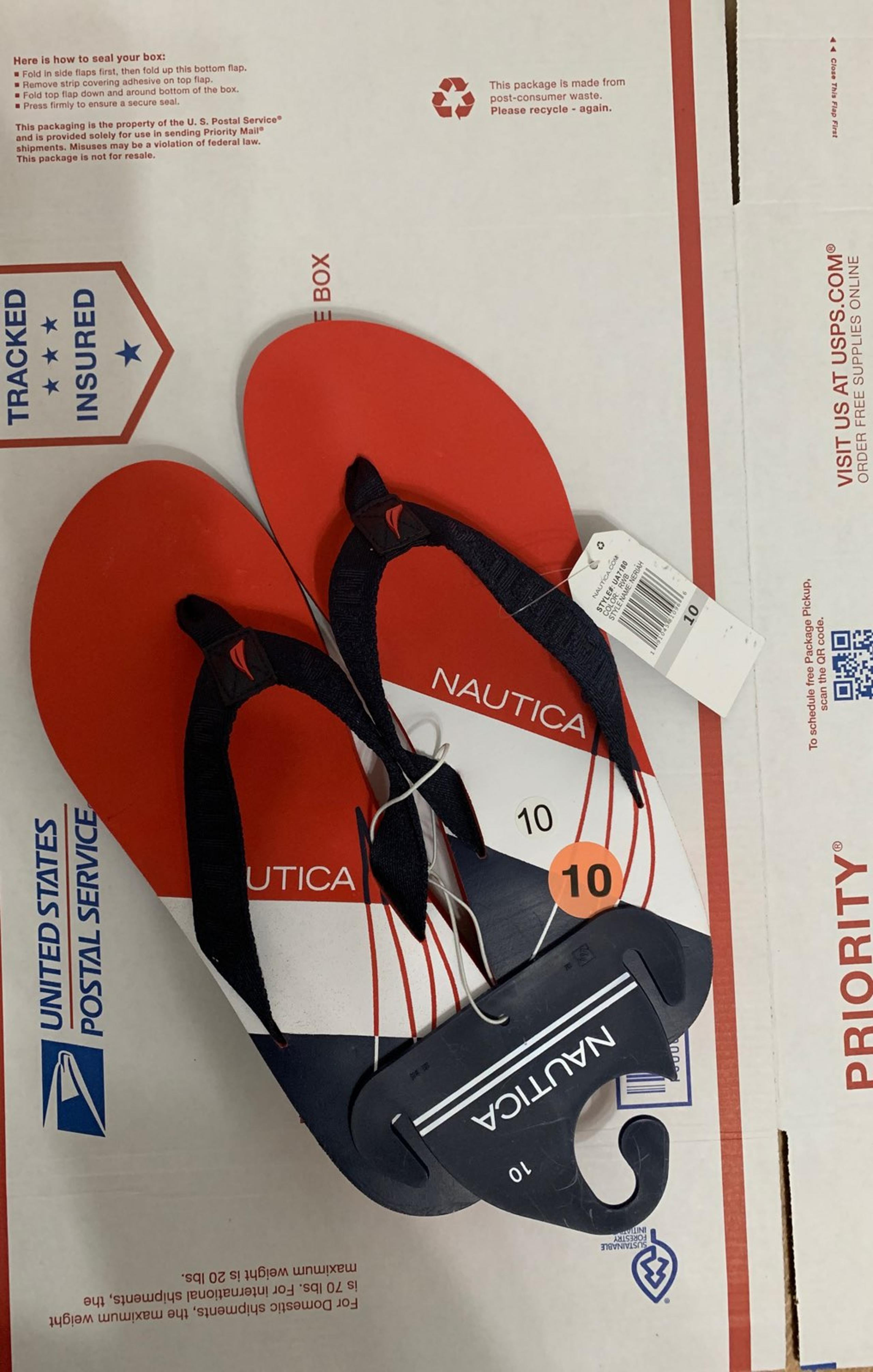 Nautica women slipper size 10