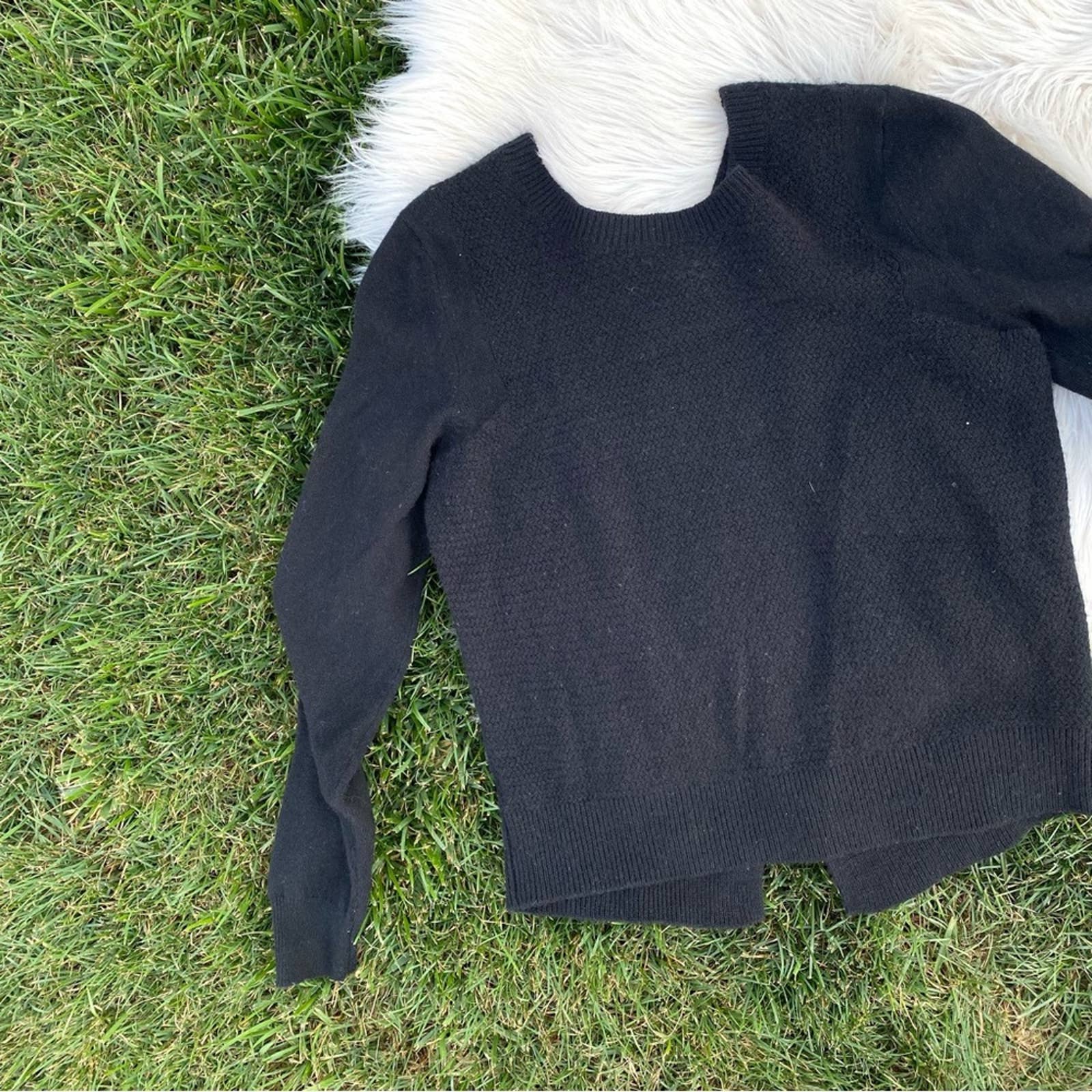 360 Cashmere black cross sweater small oversized