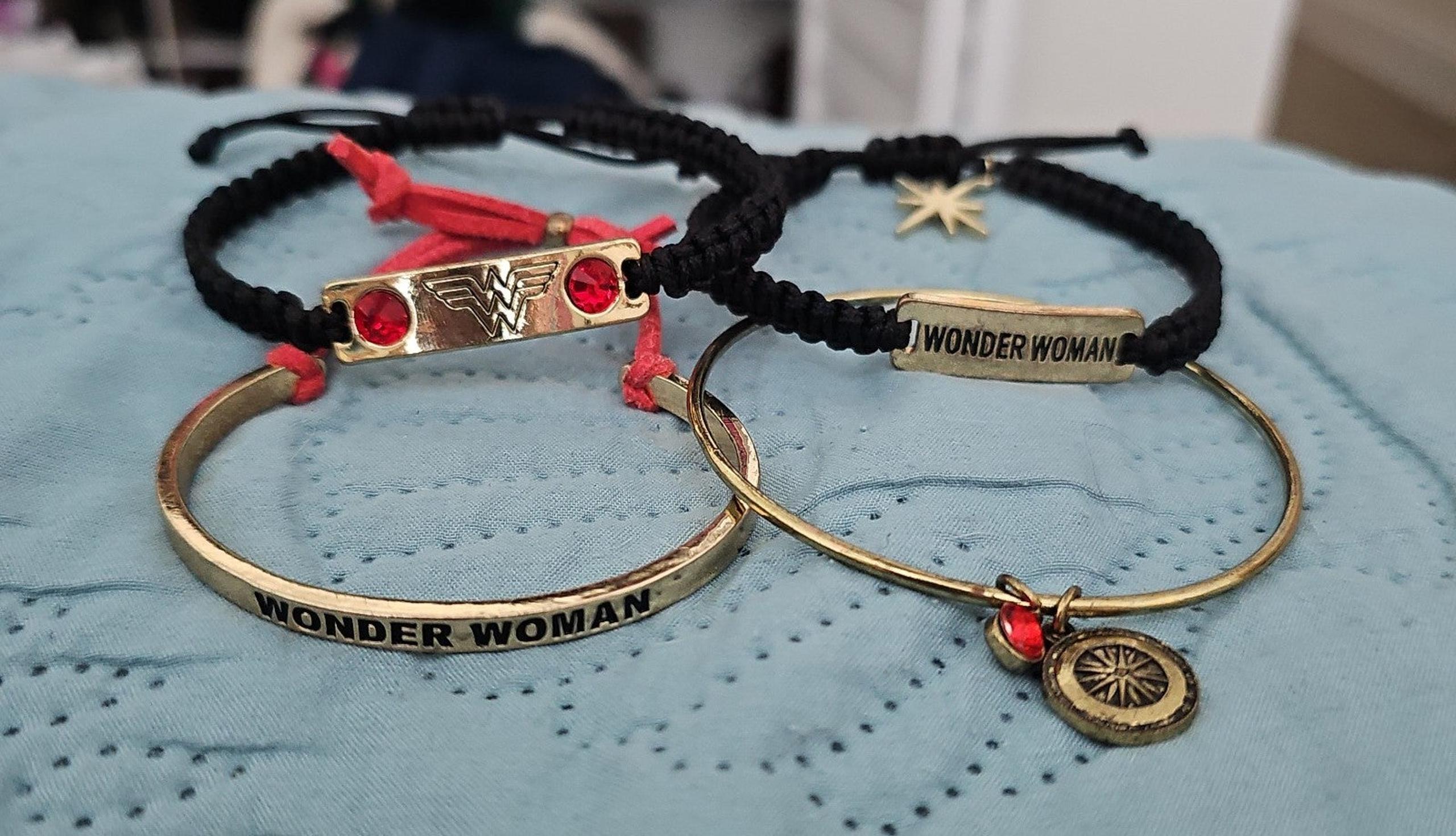 Wonder Woman Hot Topic Bracelet Lot RARE & PRE-OWNED DC Comics Jewlery