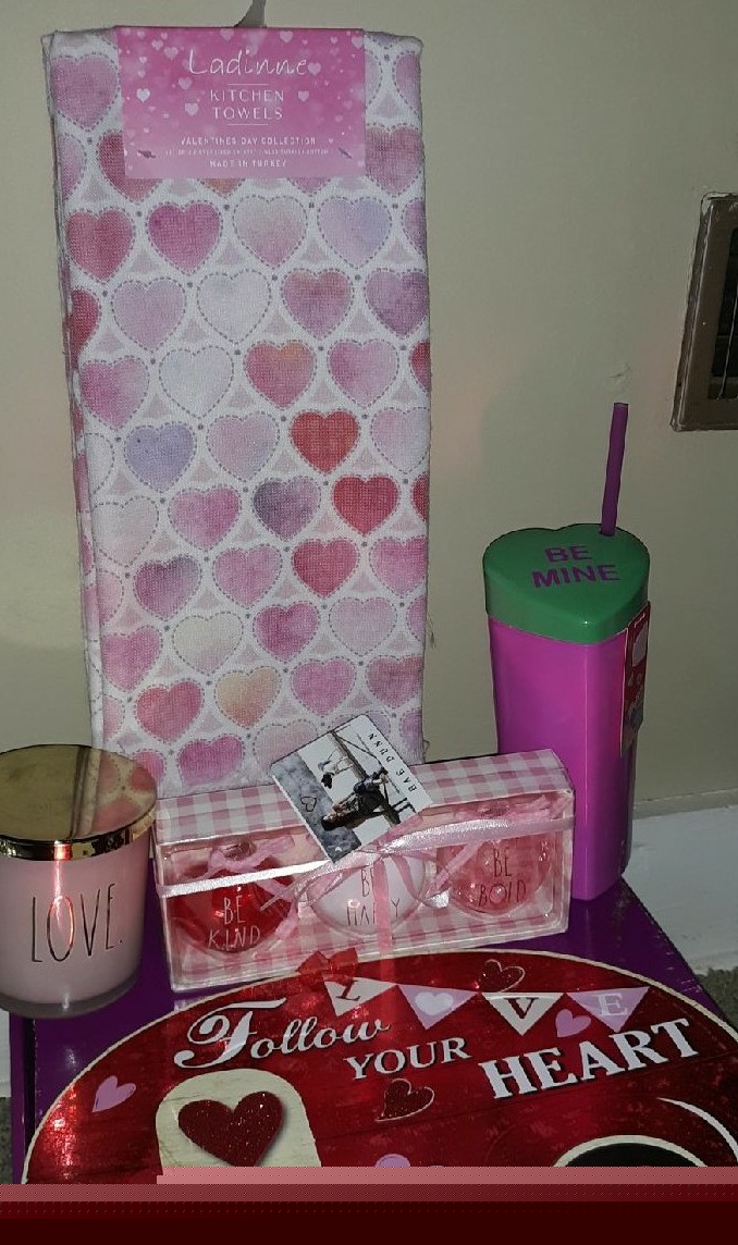 VALENTINE'S DAY LOT