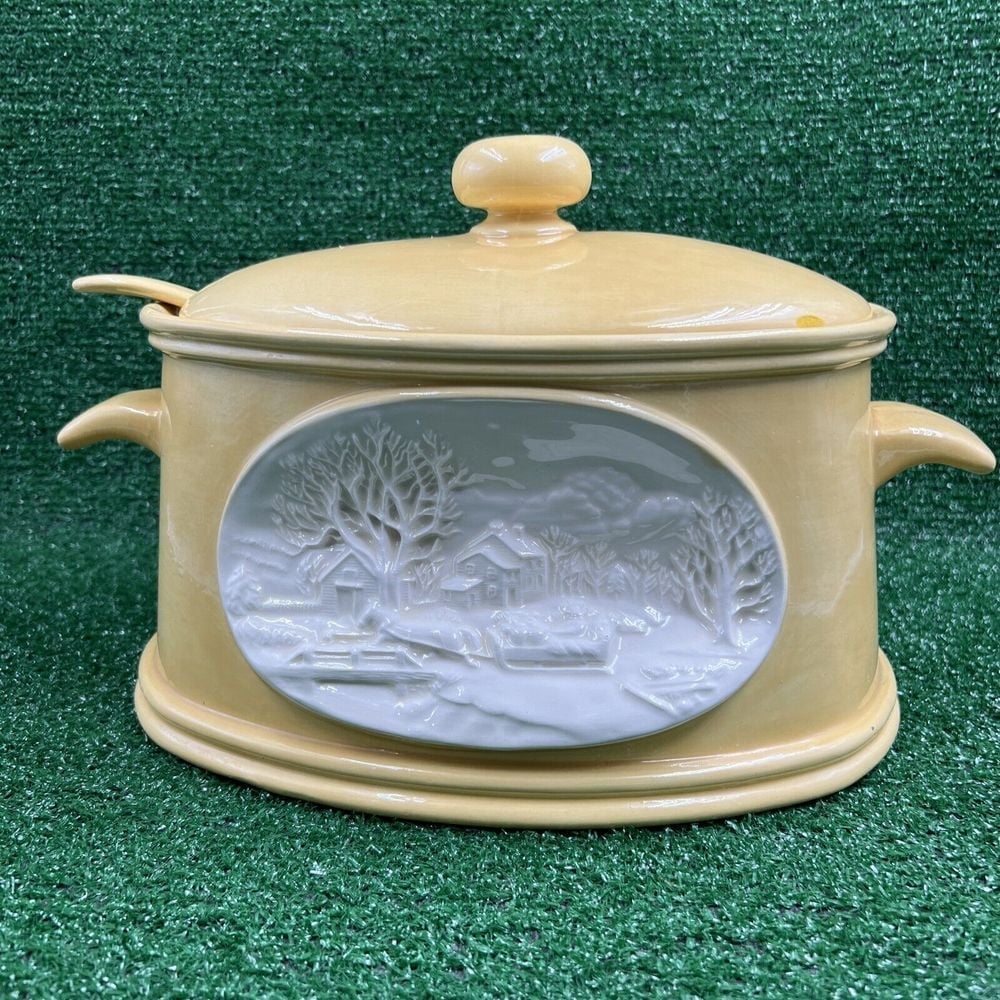 Vintage Hershe Molds 1981 Yellow Soup Serving Dish With Handle Read Descrip Flaw