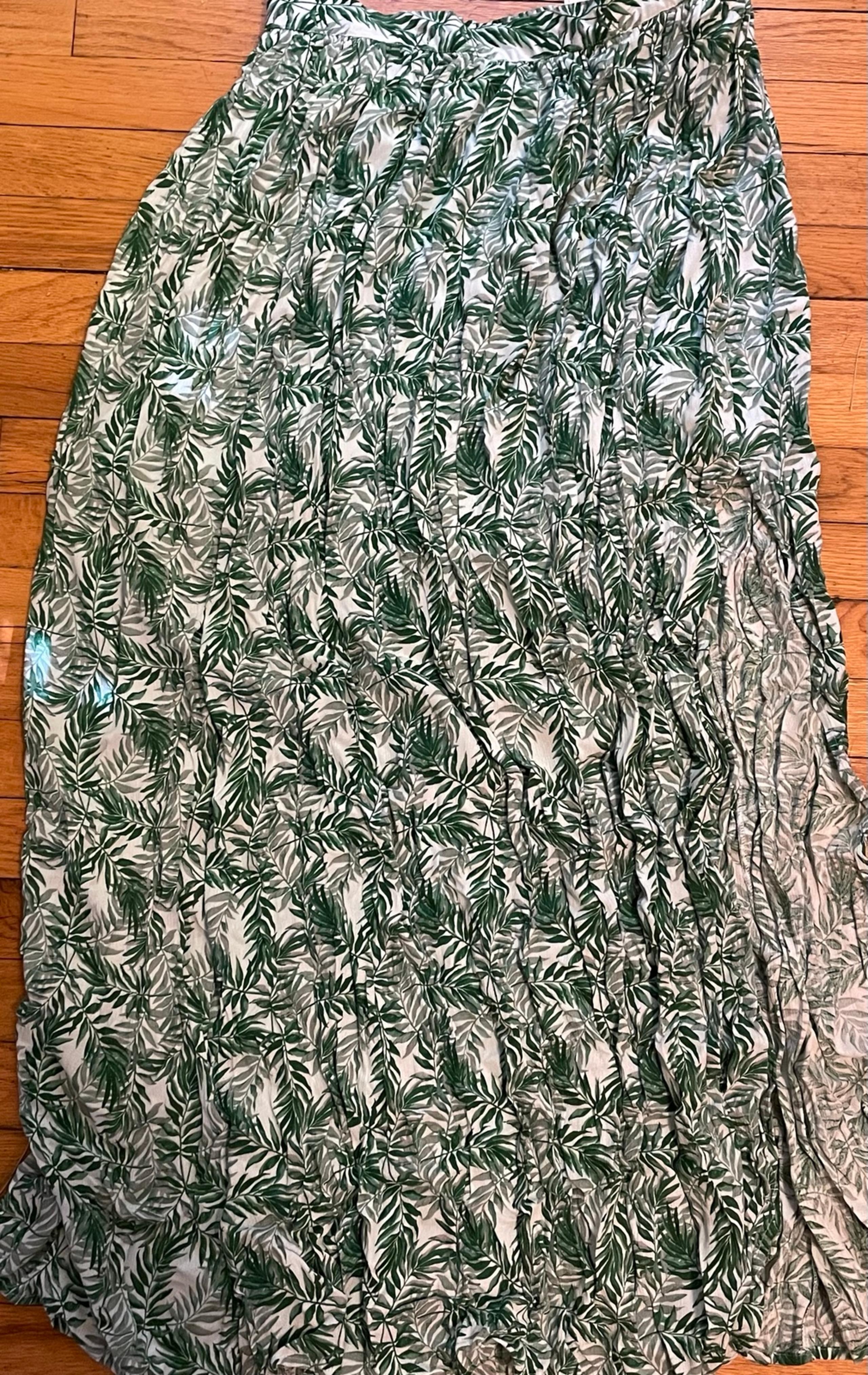 Francesca’s mi ami NWT Maxi Skirt