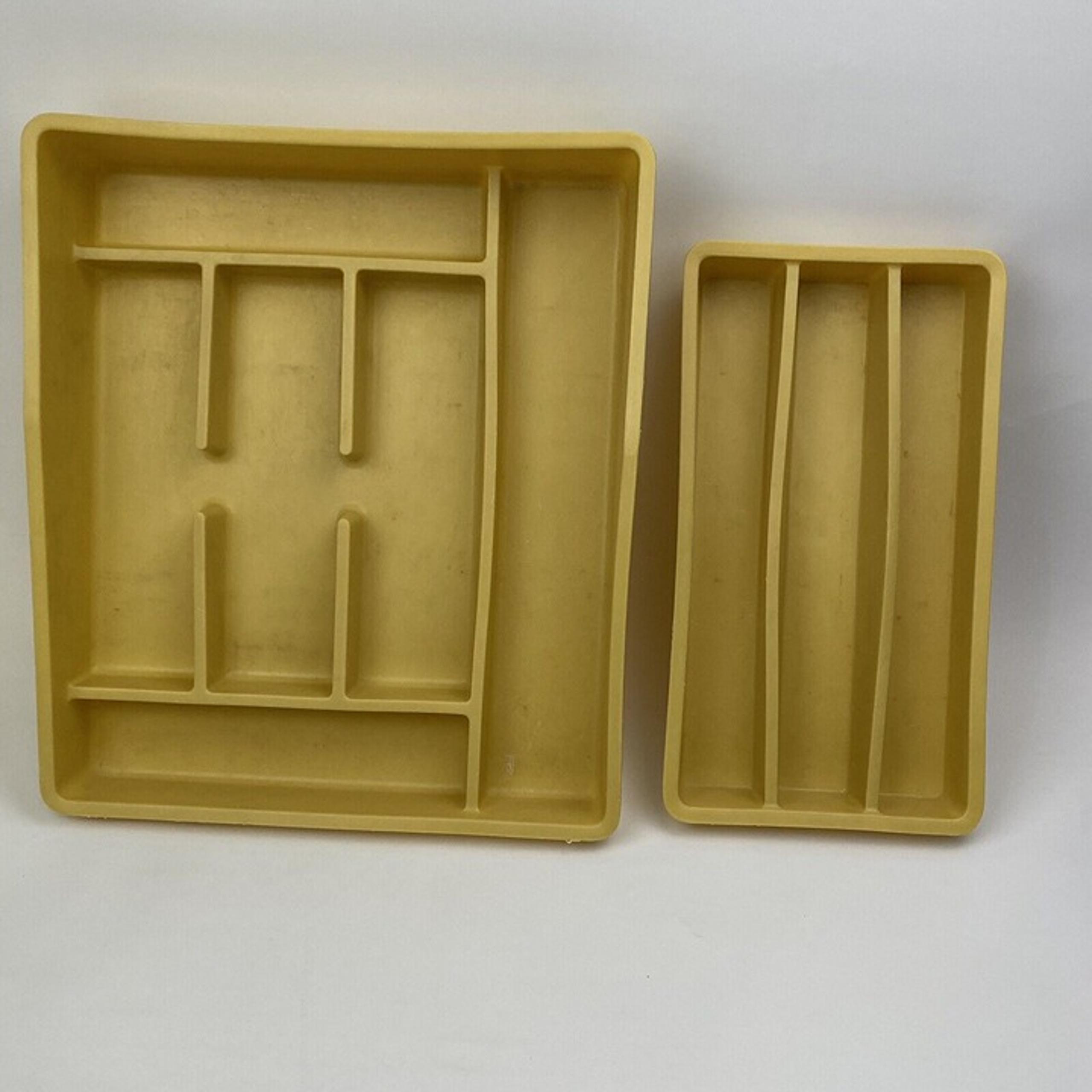 VTG Rubbermaid Gold Yellow Drawer Utensil Flatware Organizer Tray Dividers Set