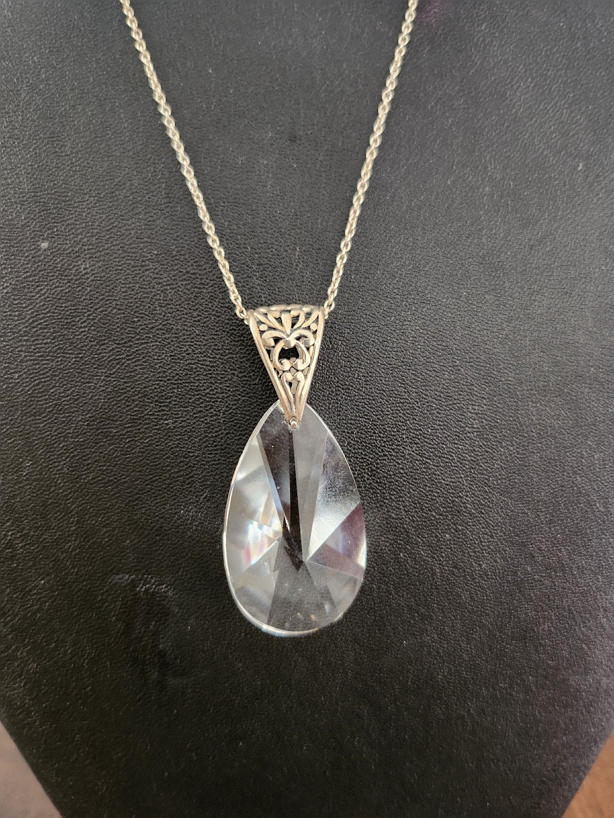 925 sterling silver Necklace with Crystal pendant