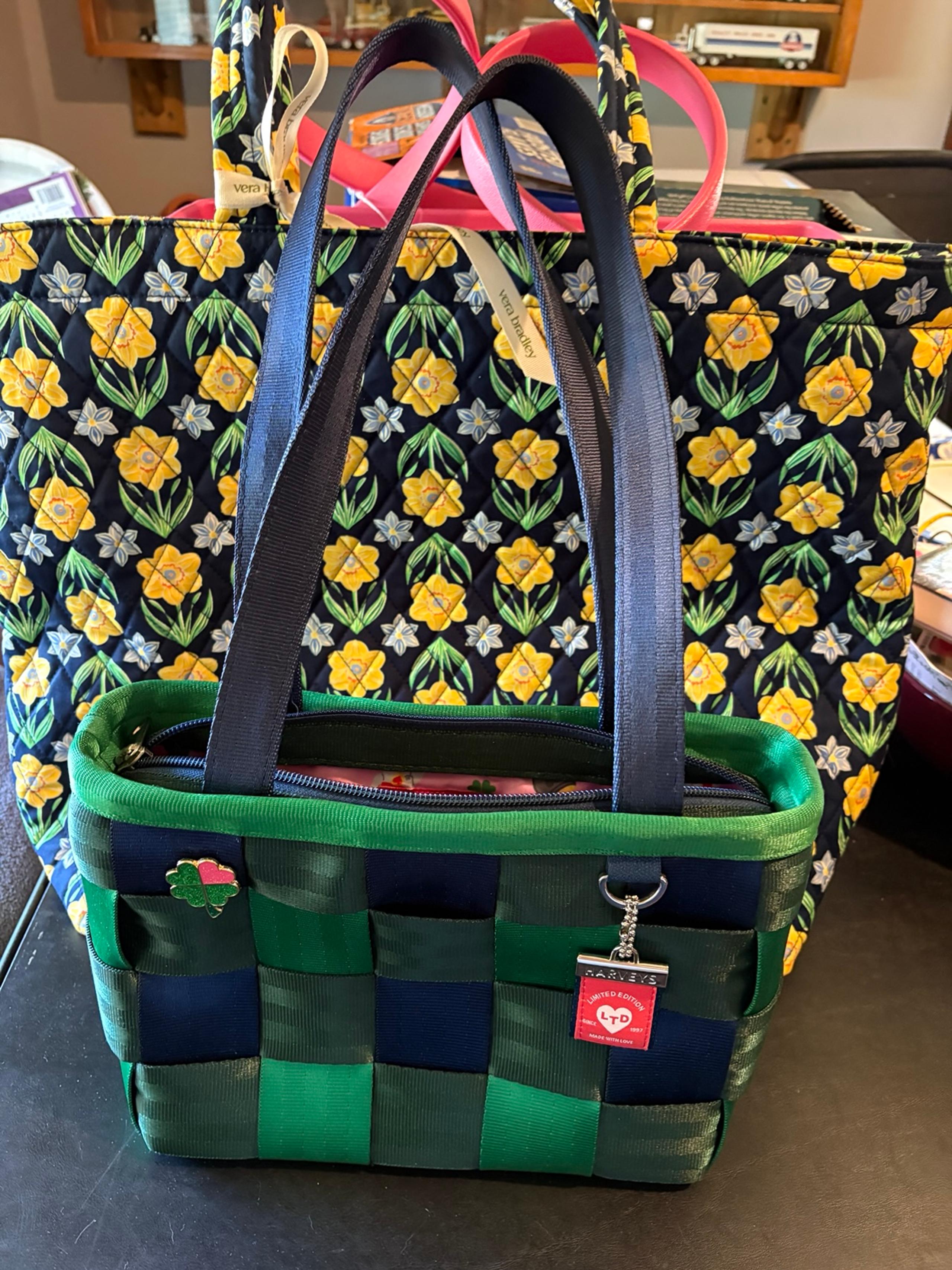 Harveys Seatbelt LUCKY HEARTS Medium Tote Limited Edition & a Lucky Chain Purse