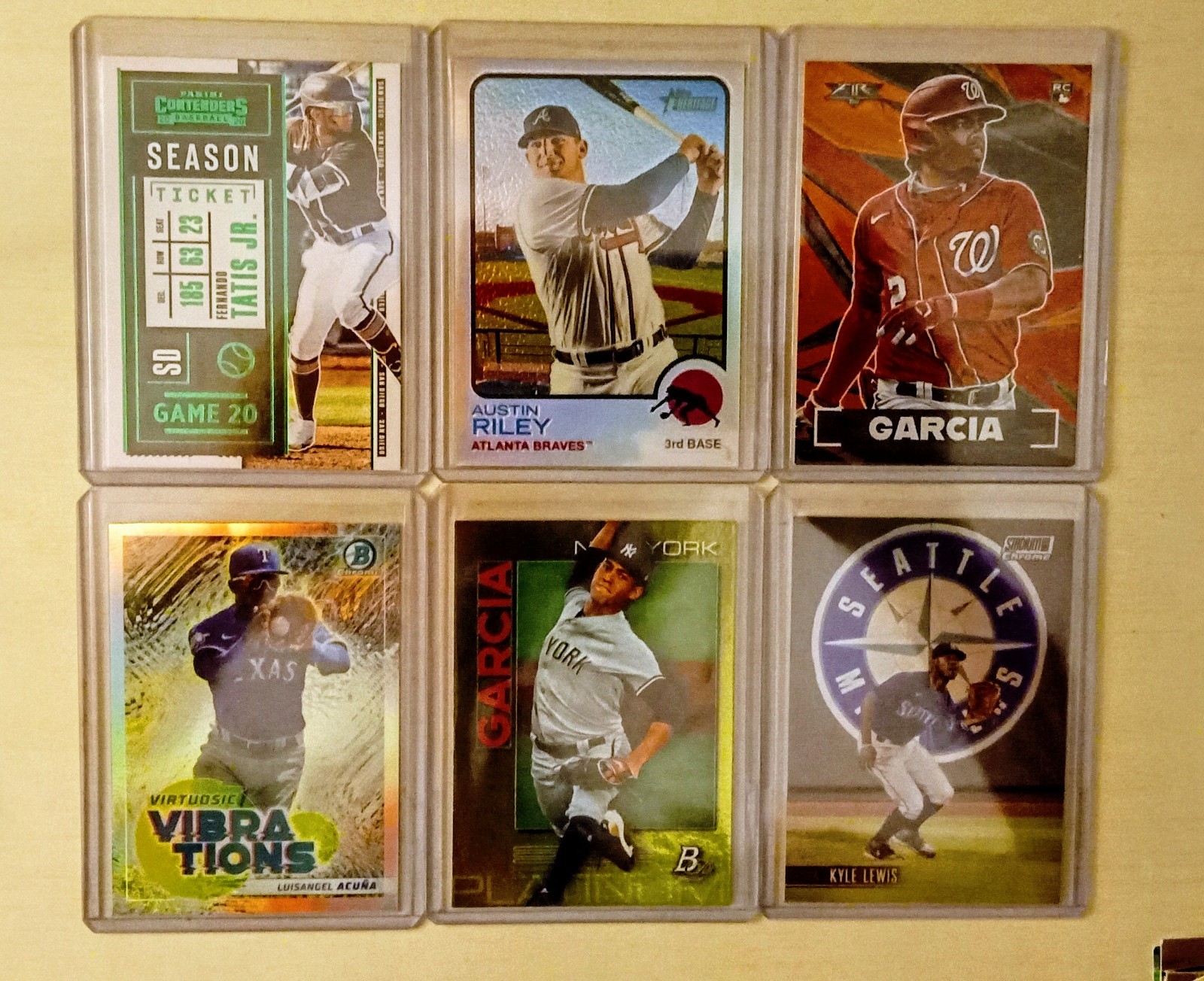 Lot of 6 Baseball Cards- Tatis Jr., Austin Riley, Kyle Lewis, etc...