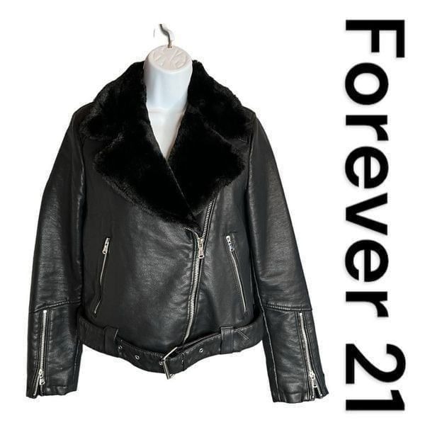 Forever 21 Women's Faux Fur Collar Biker Leather Motorcycle Jacket Black Small
