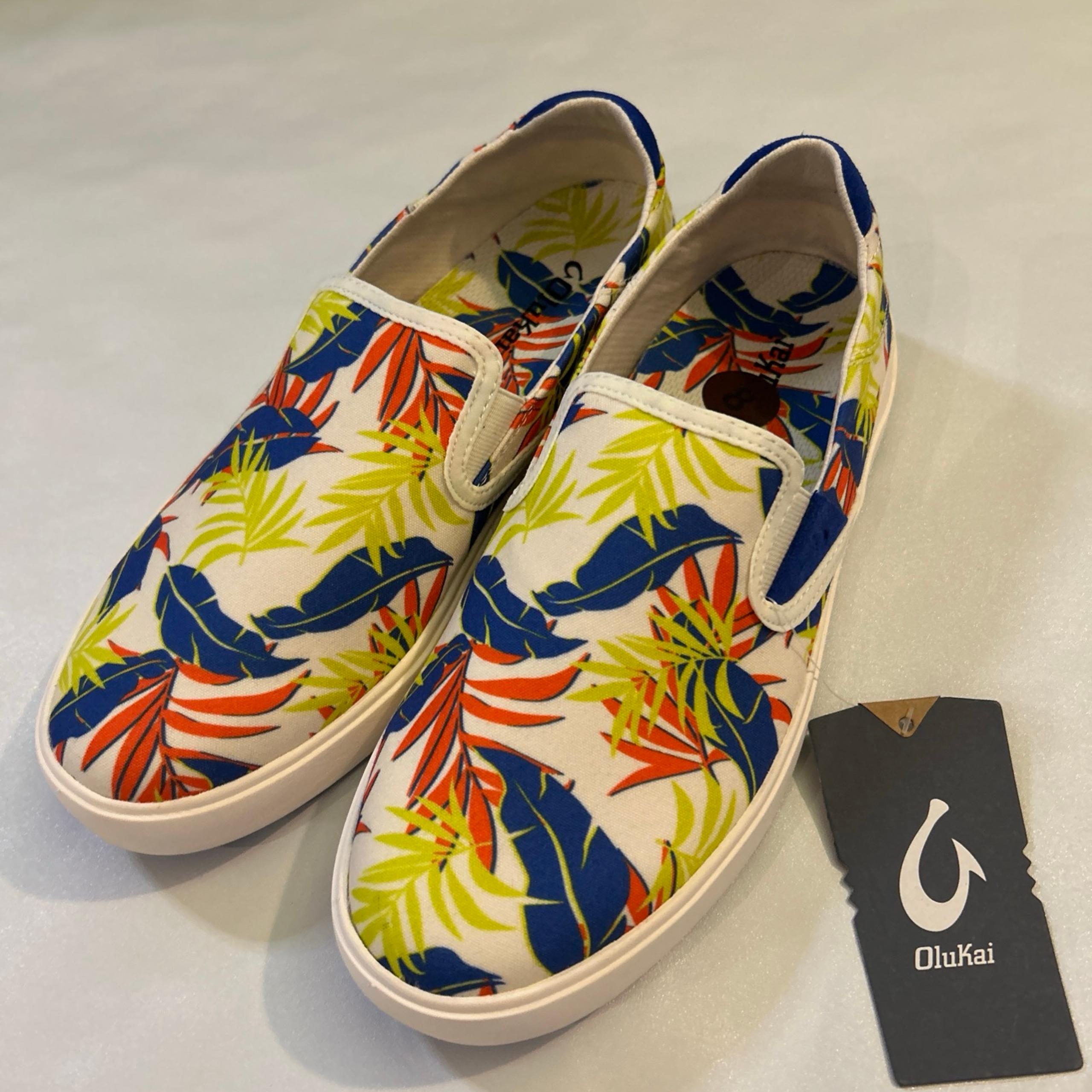 OluKai Lae'ahi Pa'i Slip On Shoes Tropical Floral Print Casual Comfort Mens Sz 8