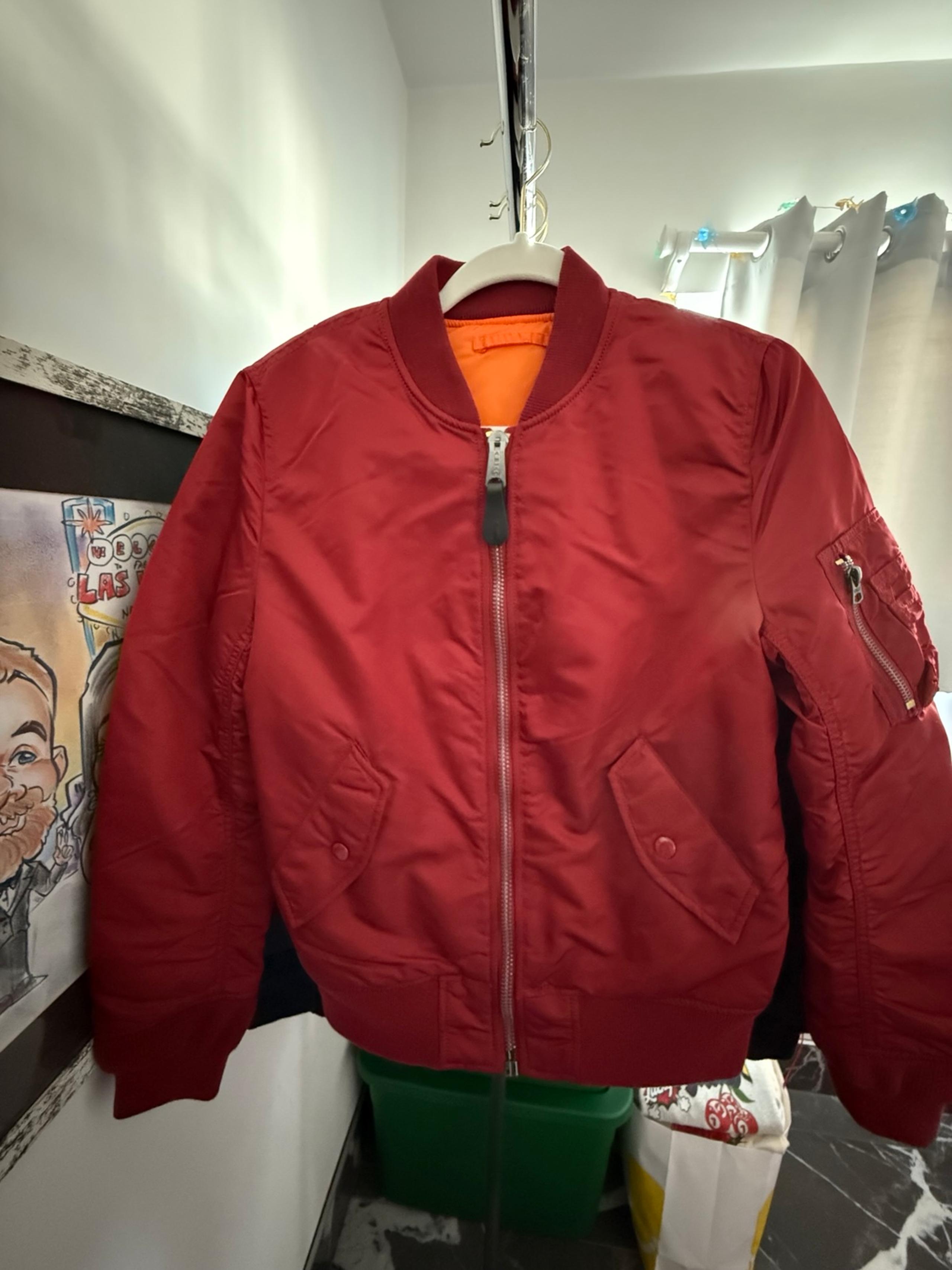 NWOT UNISEX SIZE SMALL ALPHA INDUSTRIES BOMBER Jacket - RED