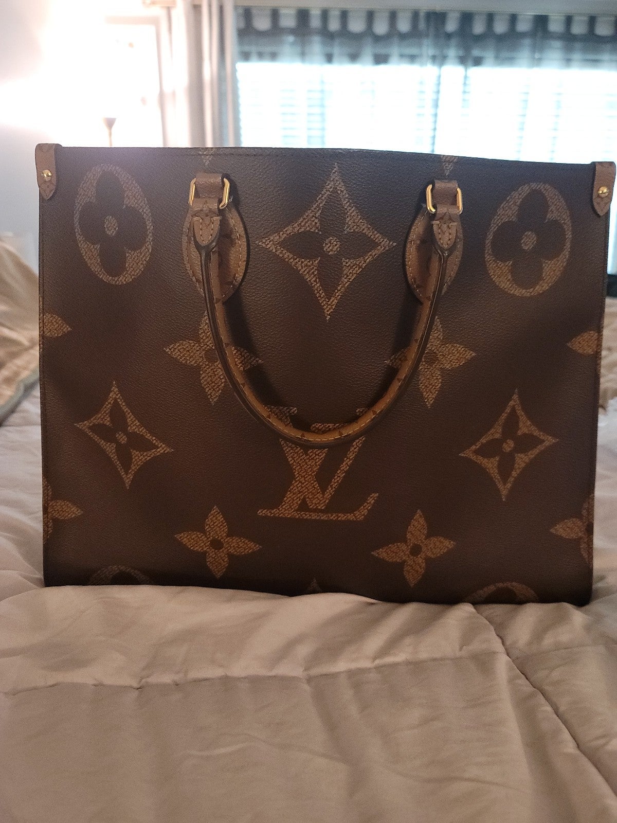 ****SOLD**** Louis Vuitton On the go GM