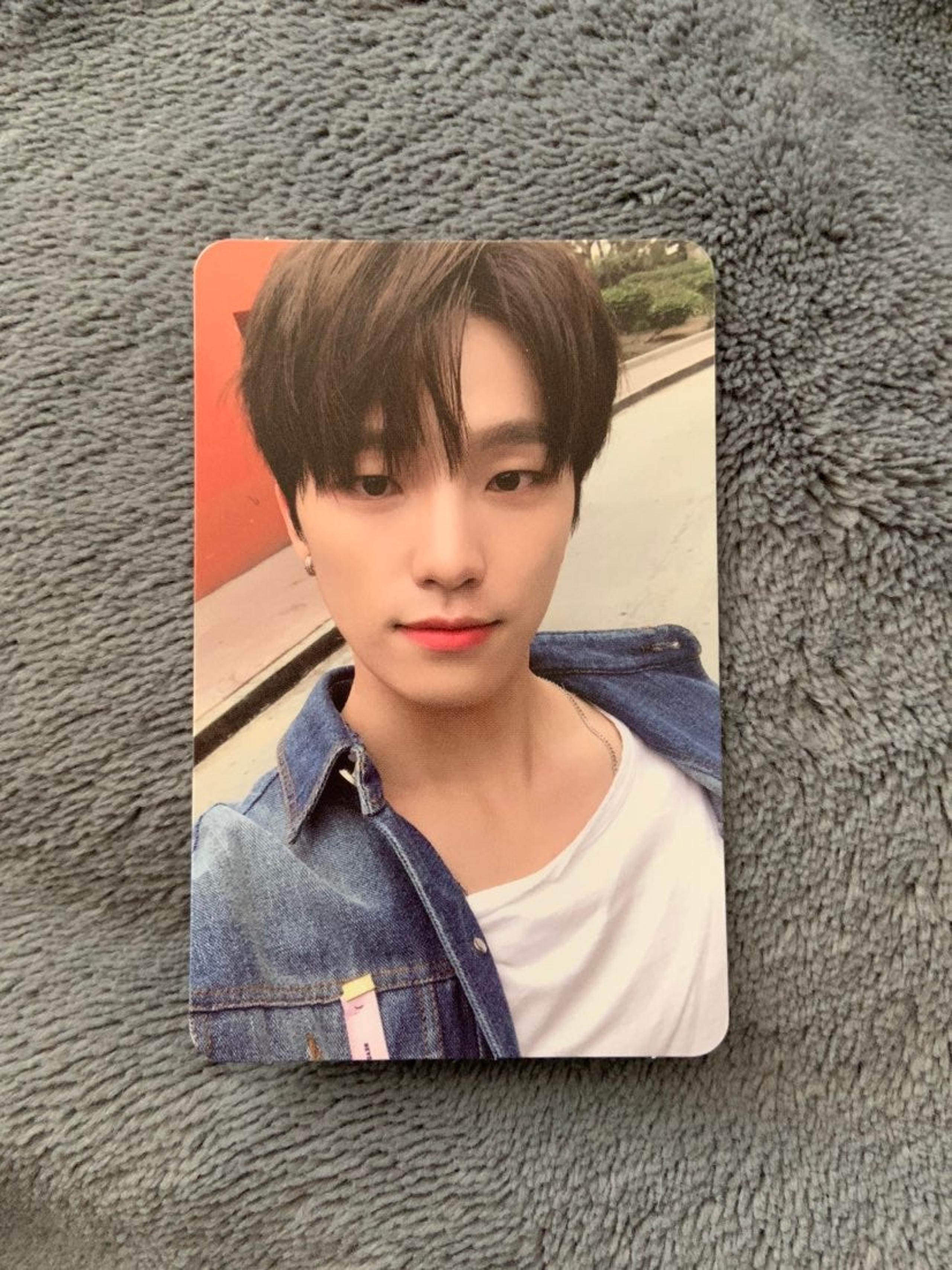 SEVENTEEN; DINO PC