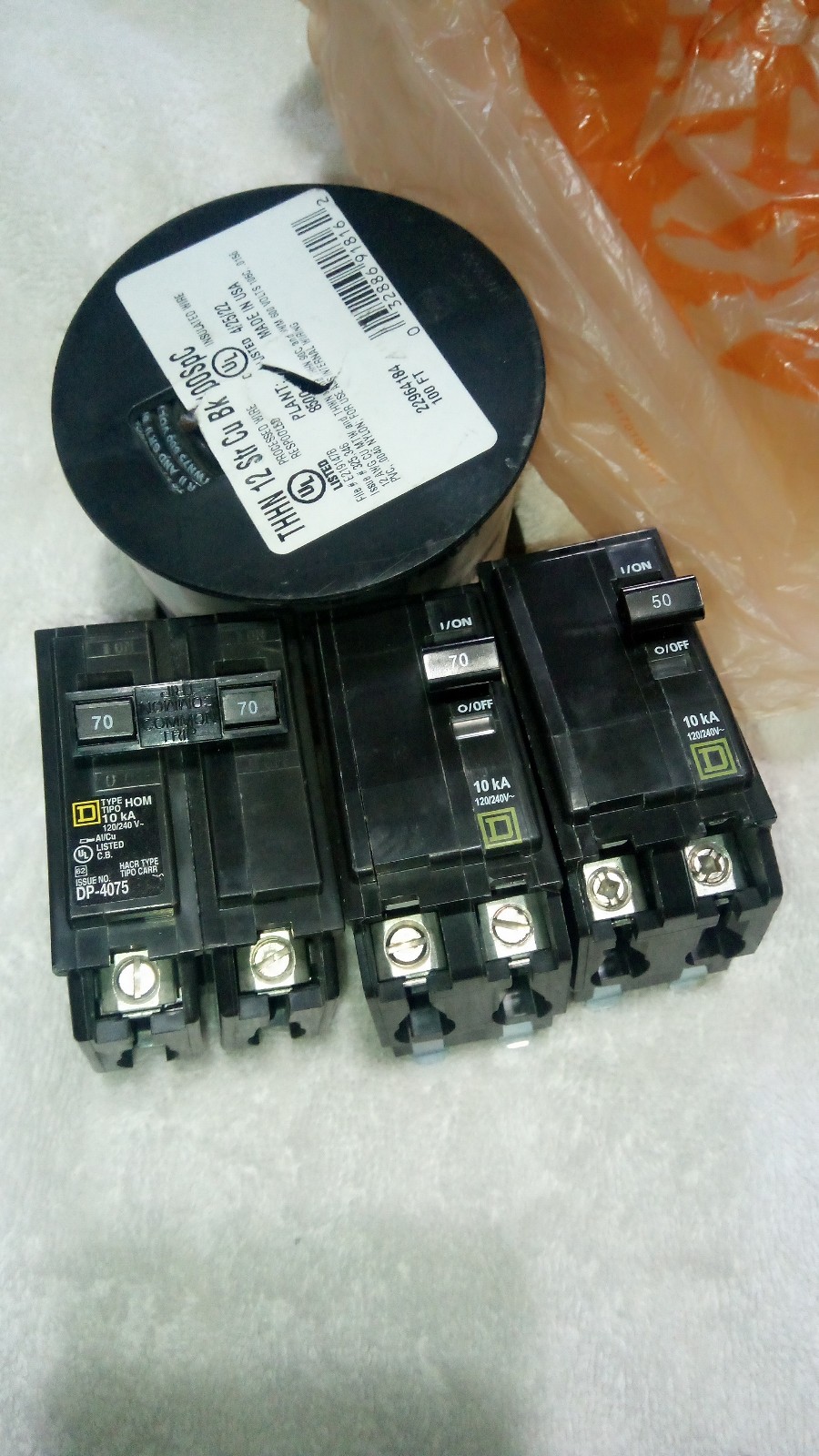 *brand new* 70A/50A breakers
