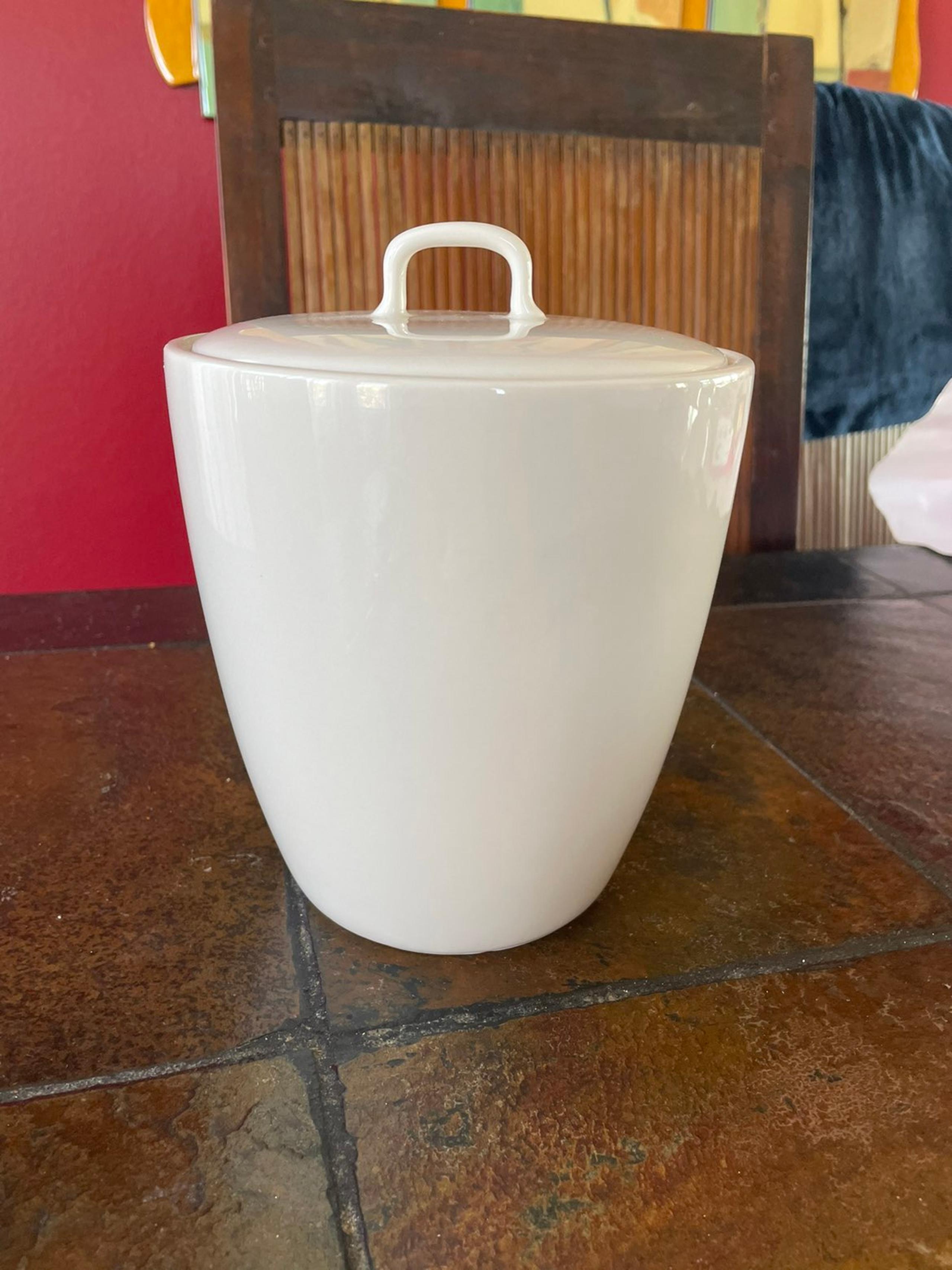 Starbucks canister 2004 white